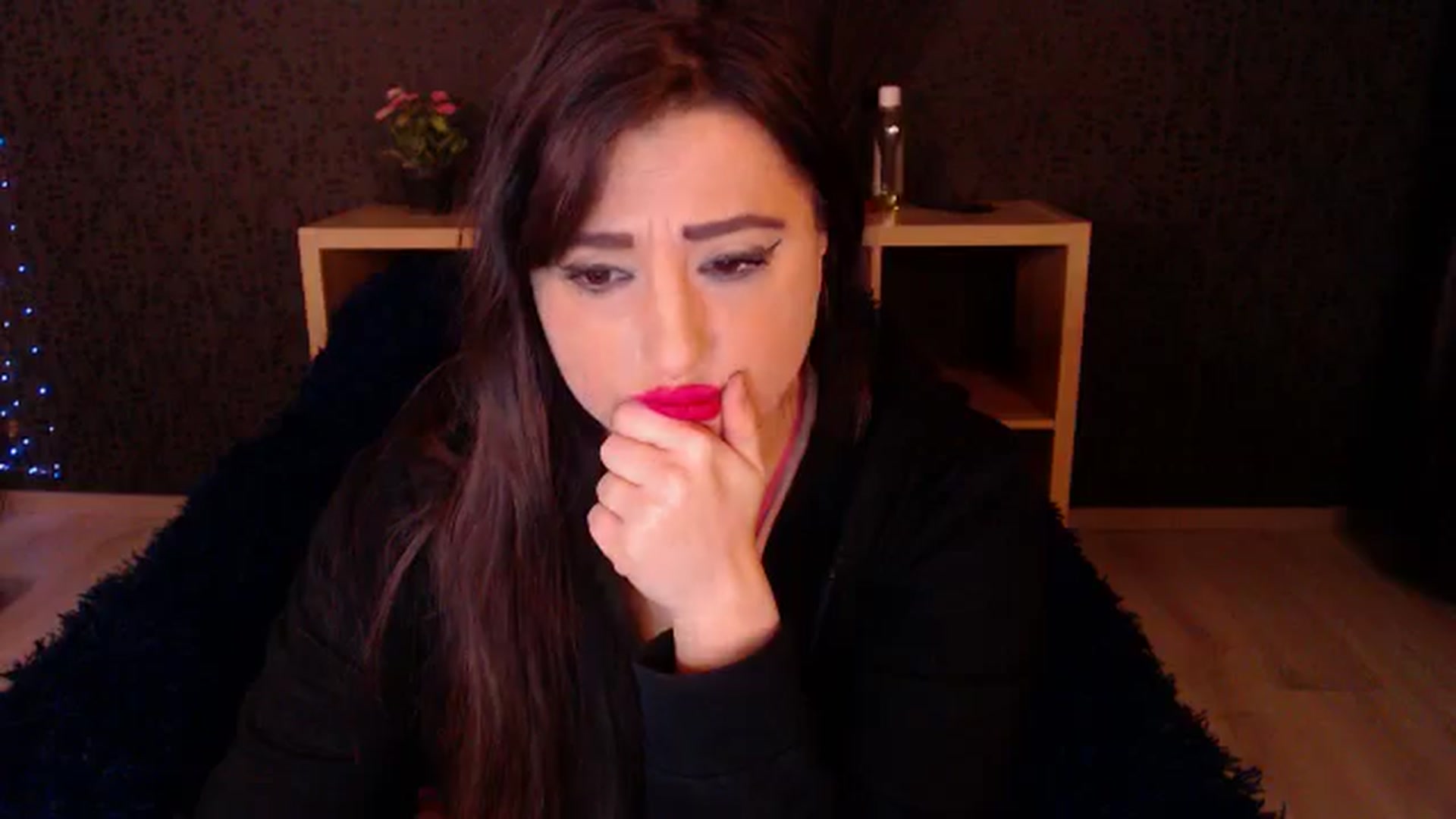 Gallery image thumbnail from HotRebbecca's myfreecams stream on, 11/19/2024, 03:43 image 8 of 20