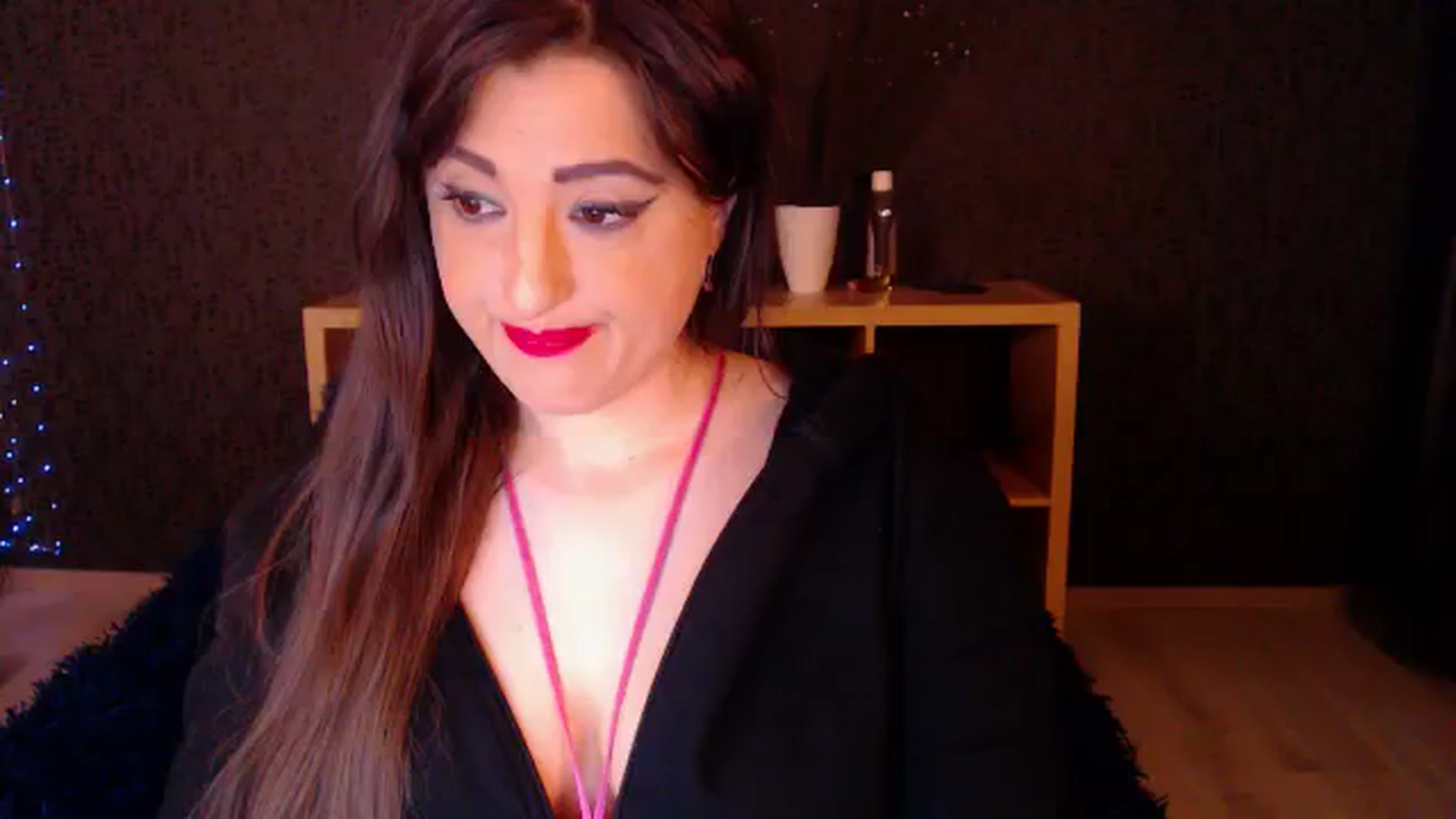 Gallery image thumbnail from HotRebbecca's myfreecams stream on, 11/19/2024, 03:43 image 1 of 20