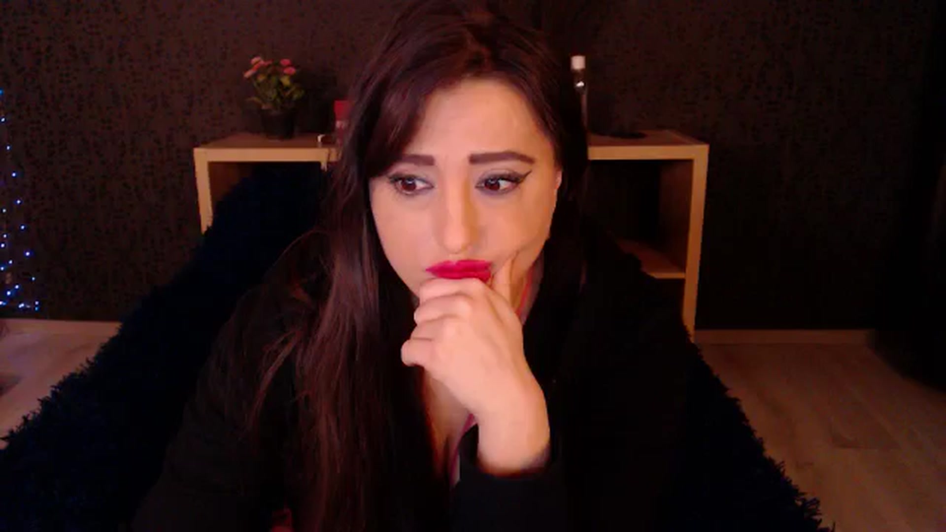 Gallery image thumbnail from HotRebbecca's myfreecams stream on, 11/19/2024, 03:43 image 9 of 20