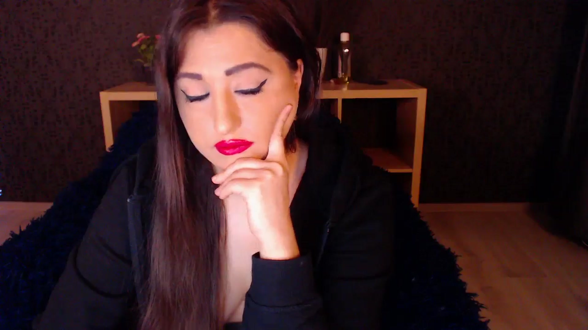 Gallery image thumbnail from HotRebbecca's myfreecams stream on, 11/21/2024, 01:59 image 14 of 20