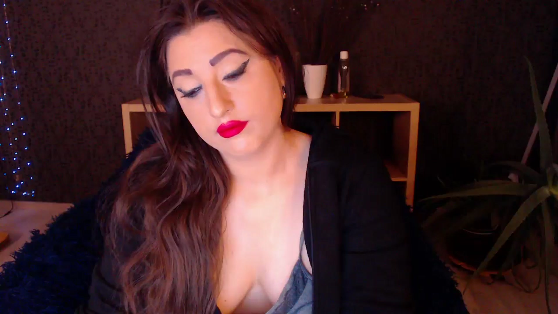 Gallery image thumbnail from HotRebbecca's myfreecams stream on, 11/21/2024, 23:22 image 16 of 20