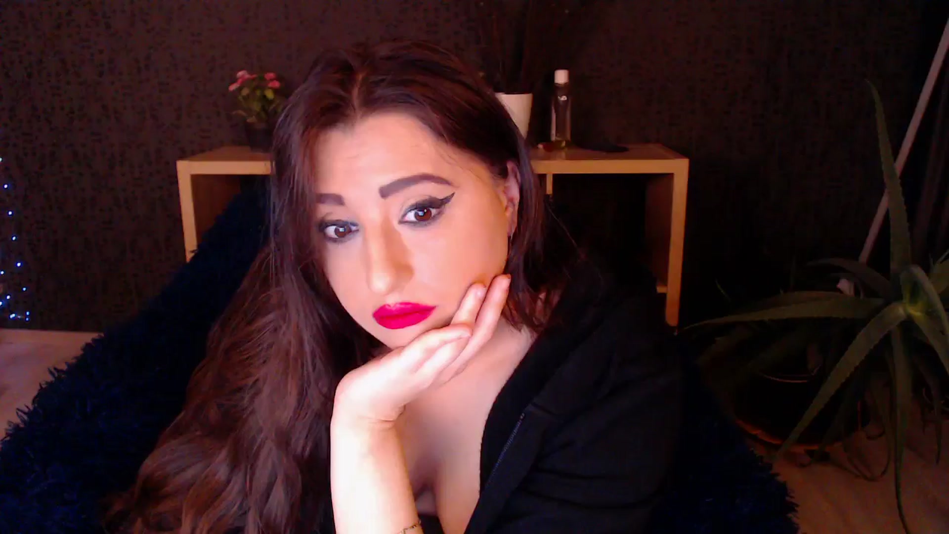 Gallery image thumbnail from HotRebbecca's myfreecams stream on, 11/22/2024, 01:01 image 12 of 20