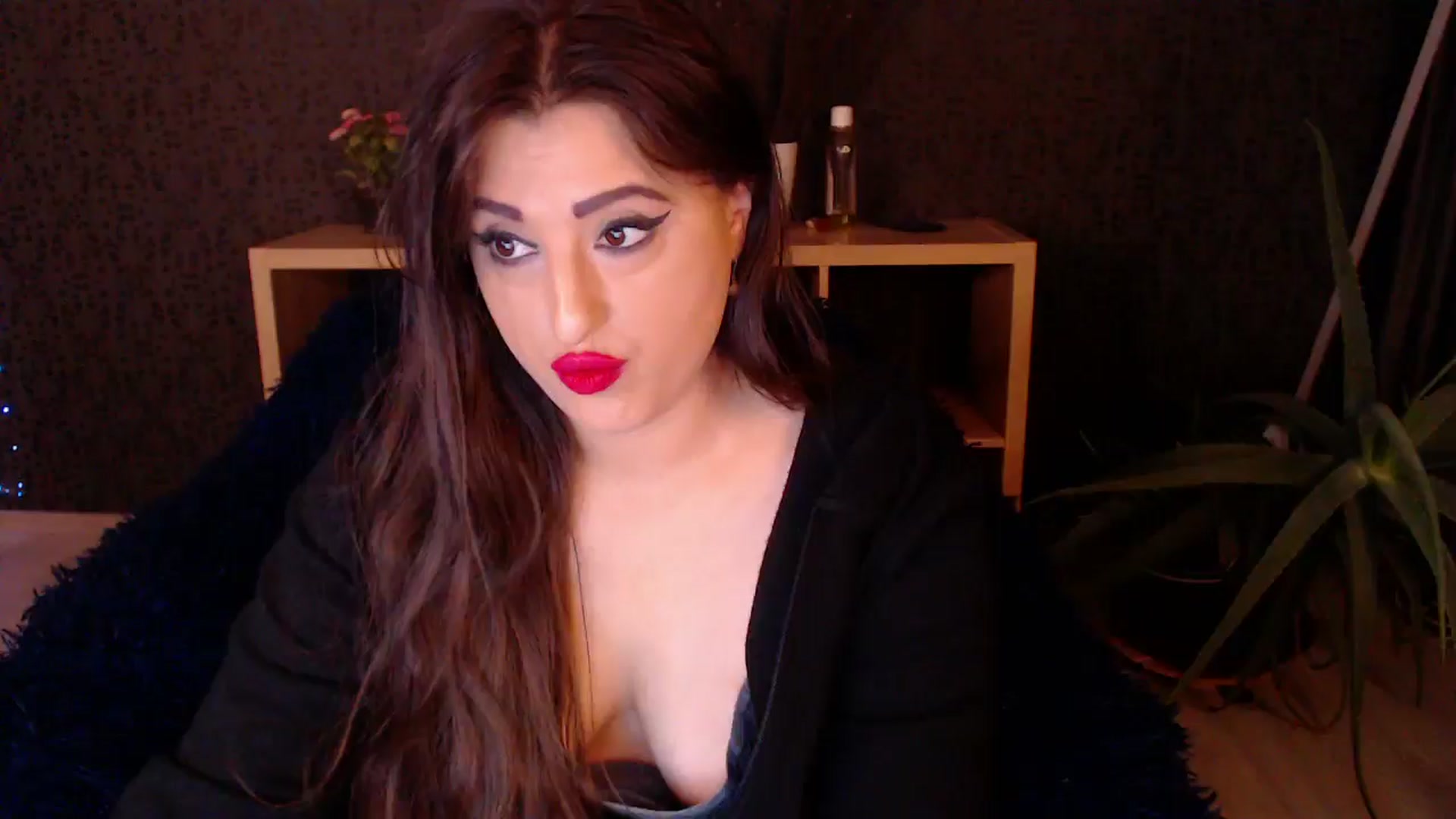 Gallery image thumbnail from HotRebbecca's myfreecams stream on, 11/22/2024, 01:58 image 15 of 20