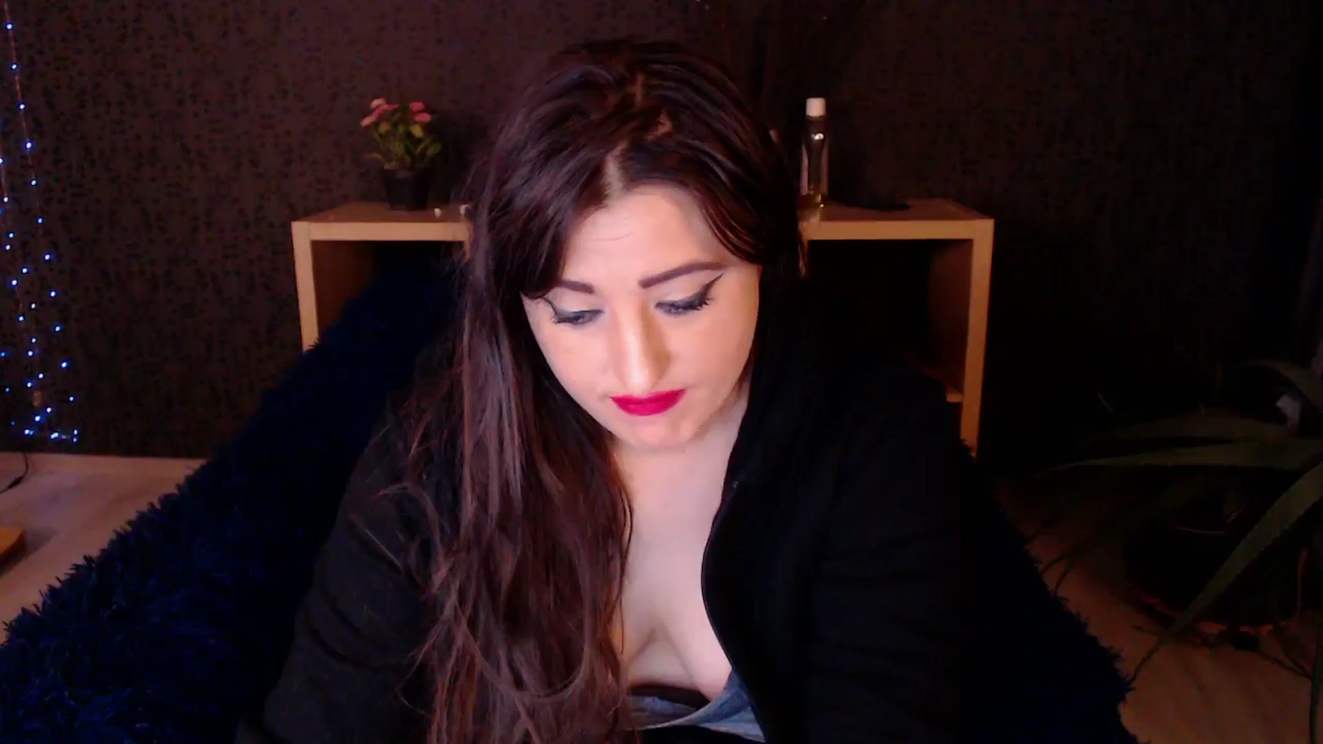 Gallery image thumbnail from HotRebbecca's myfreecams stream on, 11/23/2024, 03:30 image 2 of 20