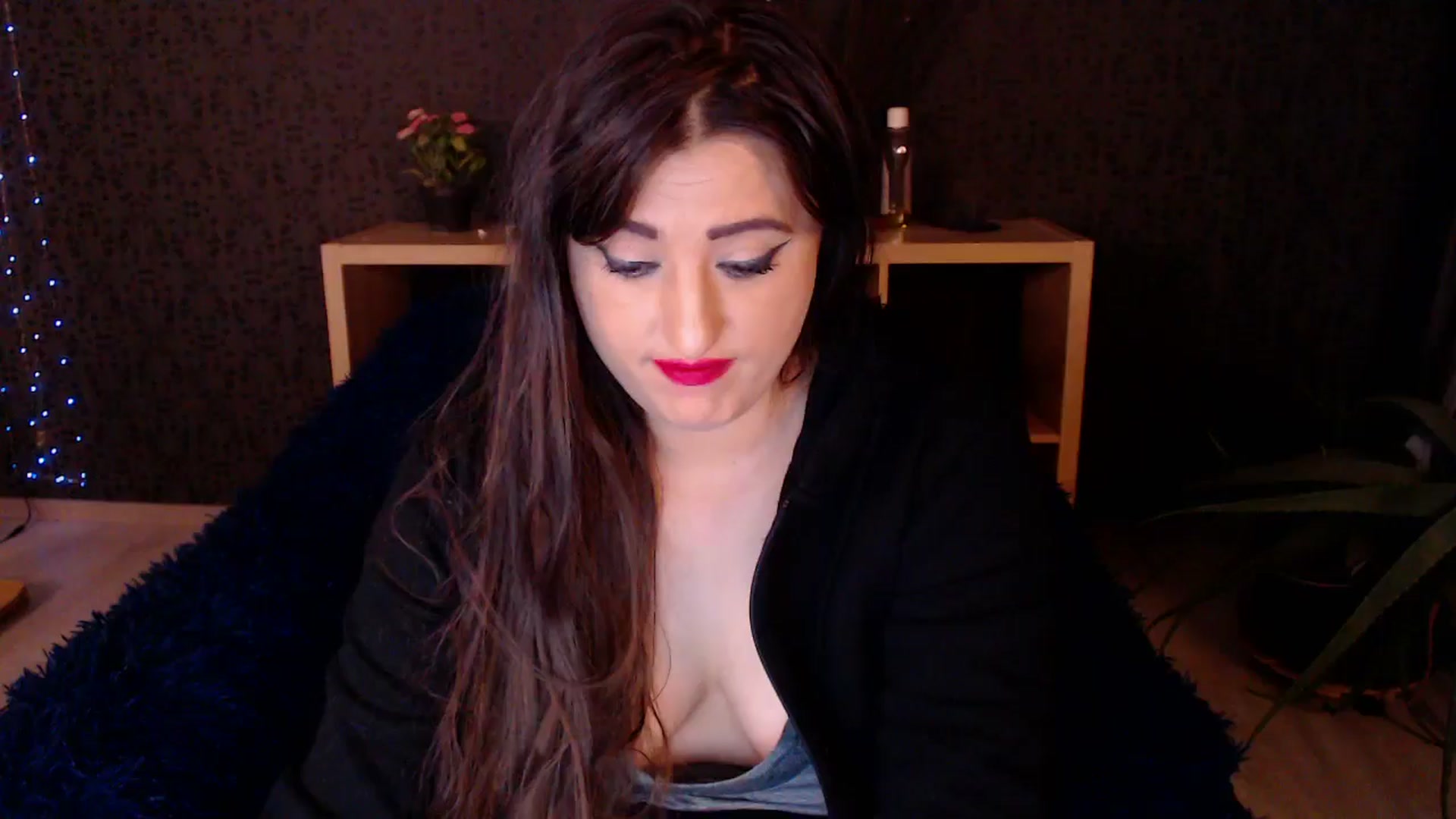 Gallery image thumbnail from HotRebbecca's myfreecams stream on, 11/23/2024, 03:30 image 1 of 20
