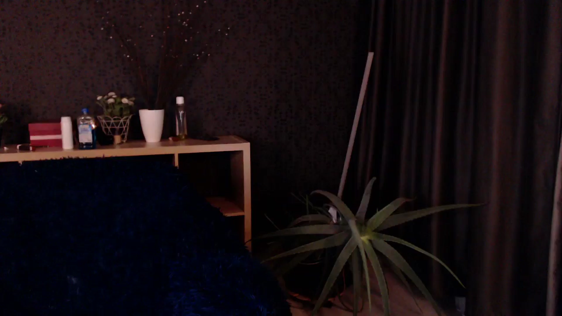 Gallery image thumbnail from HotRebbecca's myfreecams stream on, 11/23/2024, 23:01 image 17 of 20