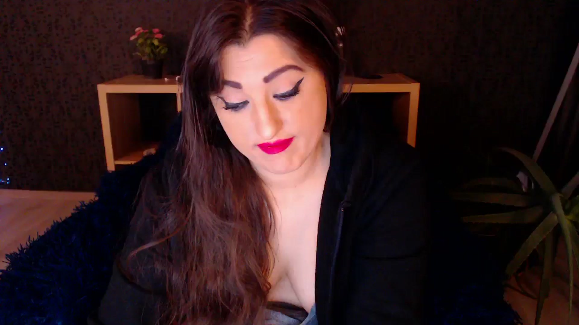Gallery image thumbnail from HotRebbecca's myfreecams stream on, 11/24/2024, 01:12 image 12 of 20