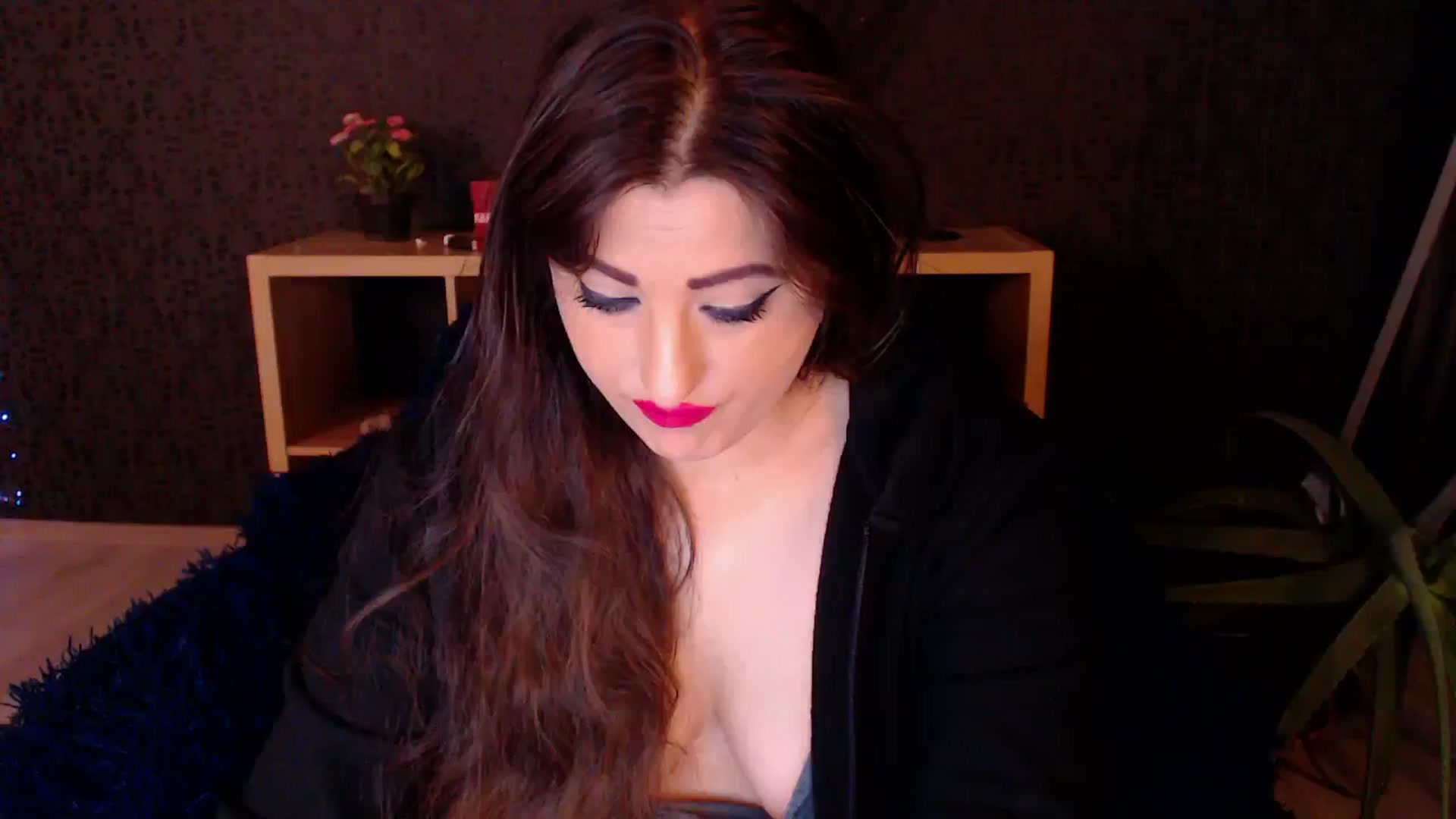 Gallery image thumbnail from HotRebbecca's myfreecams stream on, 11/24/2024, 01:12 image 18 of 20