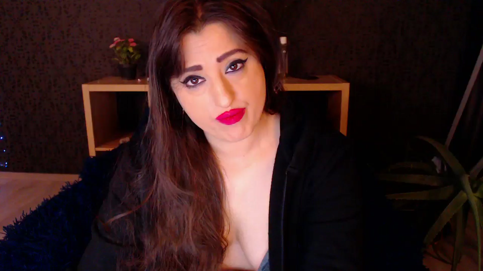 Gallery image thumbnail from HotRebbecca's myfreecams stream on, 11/24/2024, 01:12 image 17 of 20