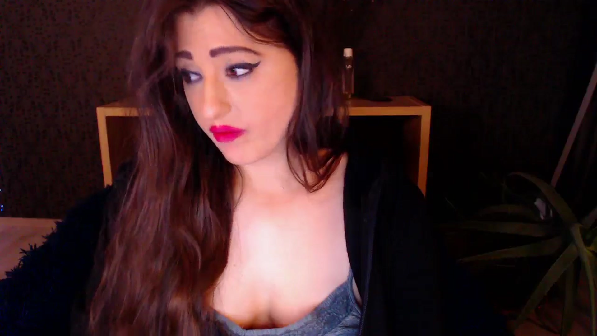 Gallery image thumbnail from HotRebbecca's myfreecams stream on, 11/24/2024, 03:14 image 17 of 20
