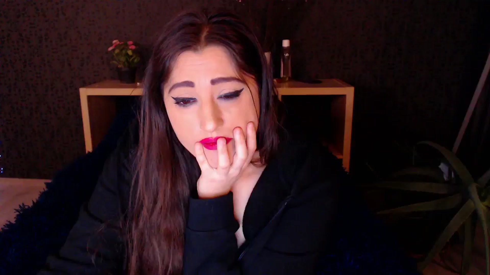 Gallery image thumbnail from HotRebbecca's myfreecams stream on, 11/24/2024, 03:14 image 10 of 20