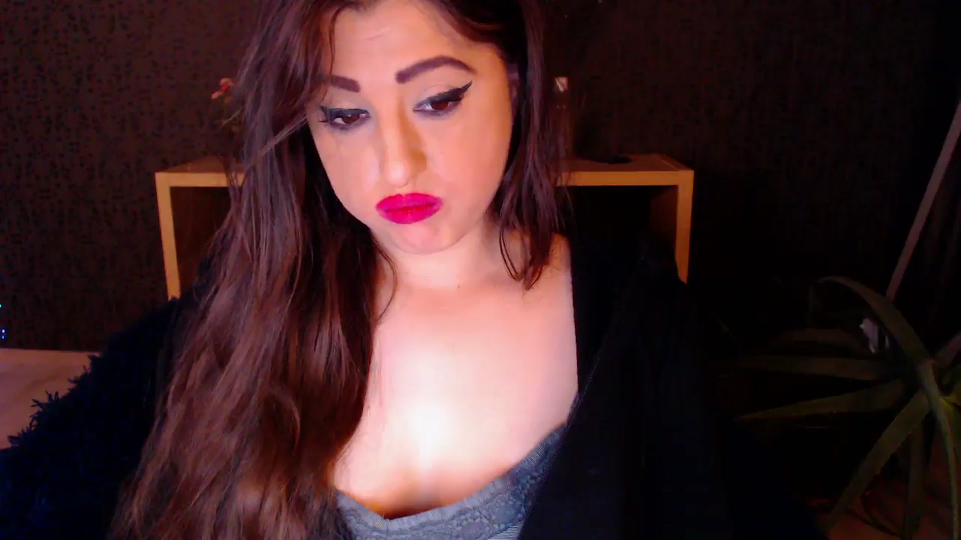 Gallery image thumbnail from HotRebbecca's myfreecams stream on, 11/24/2024, 03:14 image 16 of 20