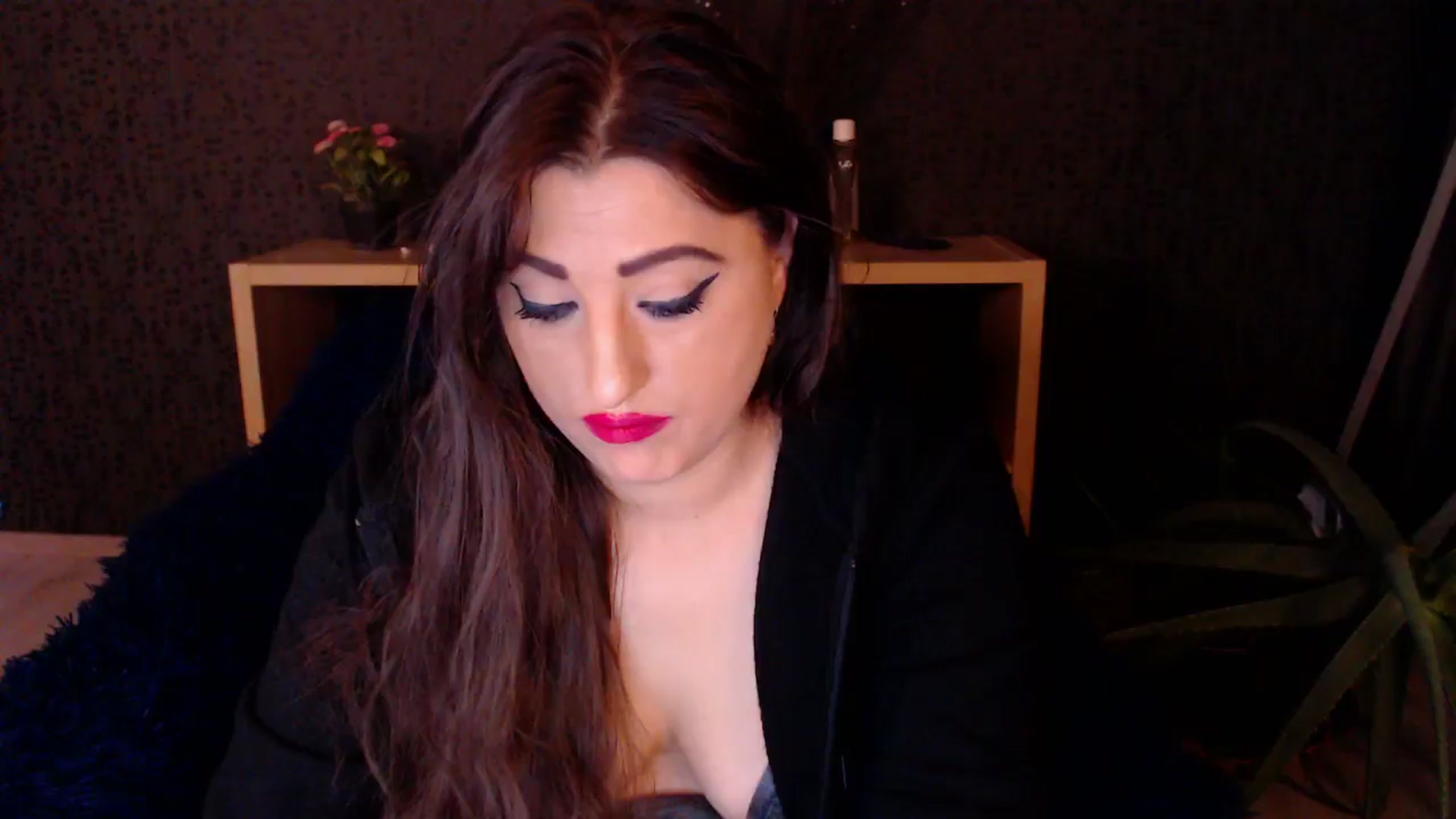Gallery image thumbnail from HotRebbecca's myfreecams stream on, 11/24/2024, 03:14 image 1 of 20