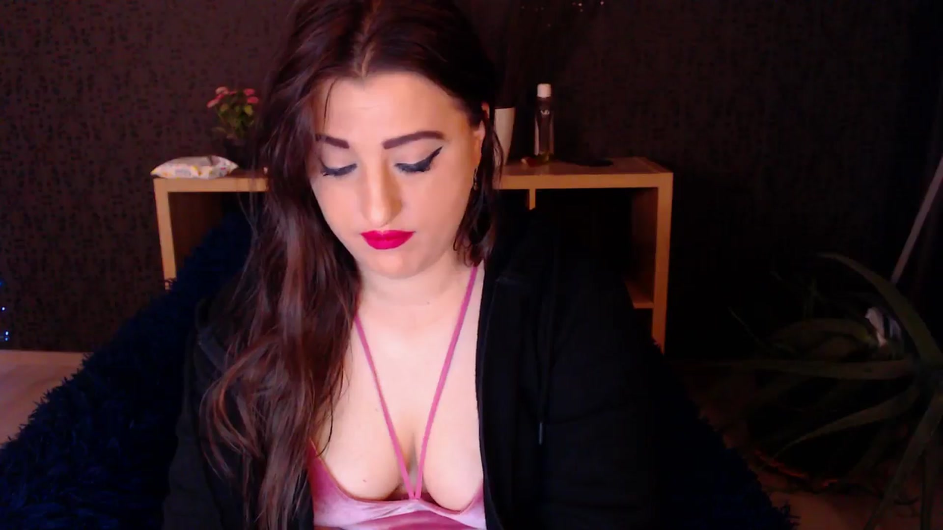 Gallery image thumbnail from HotRebbecca's myfreecams stream on, 11/24/2024, 23:44 image 19 of 20