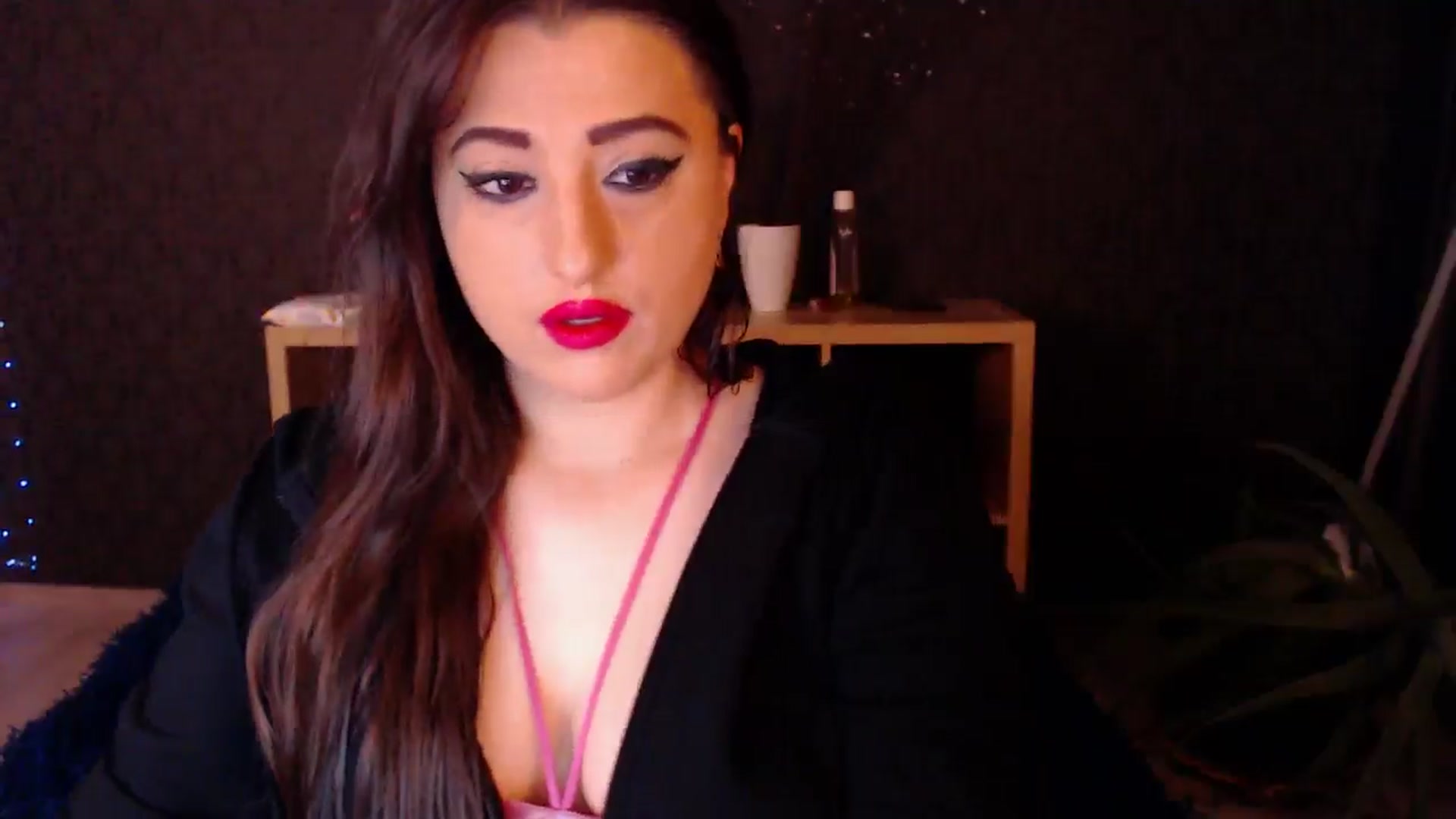 Gallery image thumbnail from HotRebbecca's myfreecams stream on, 11/24/2024, 23:44 image 7 of 20