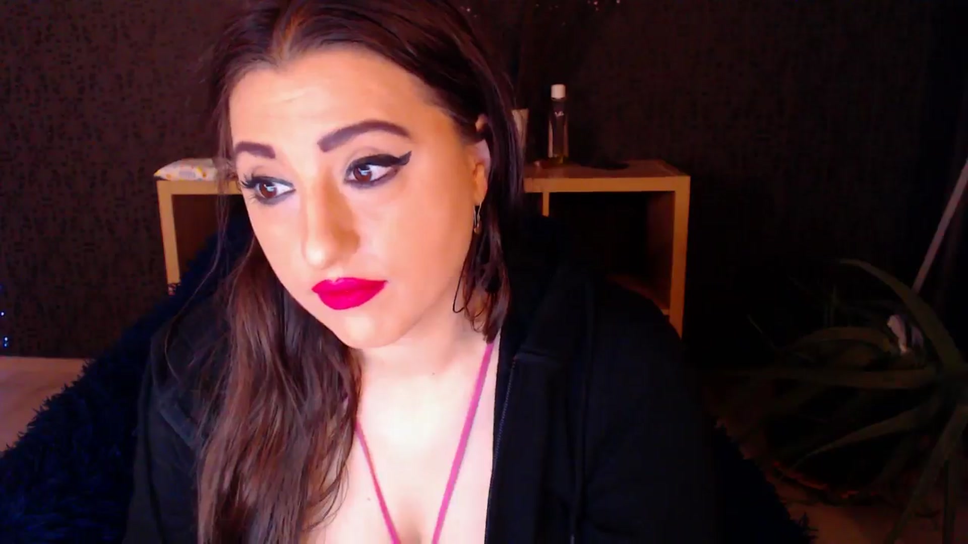 Gallery image thumbnail from HotRebbecca's myfreecams stream on, 11/24/2024, 23:44 image 17 of 20