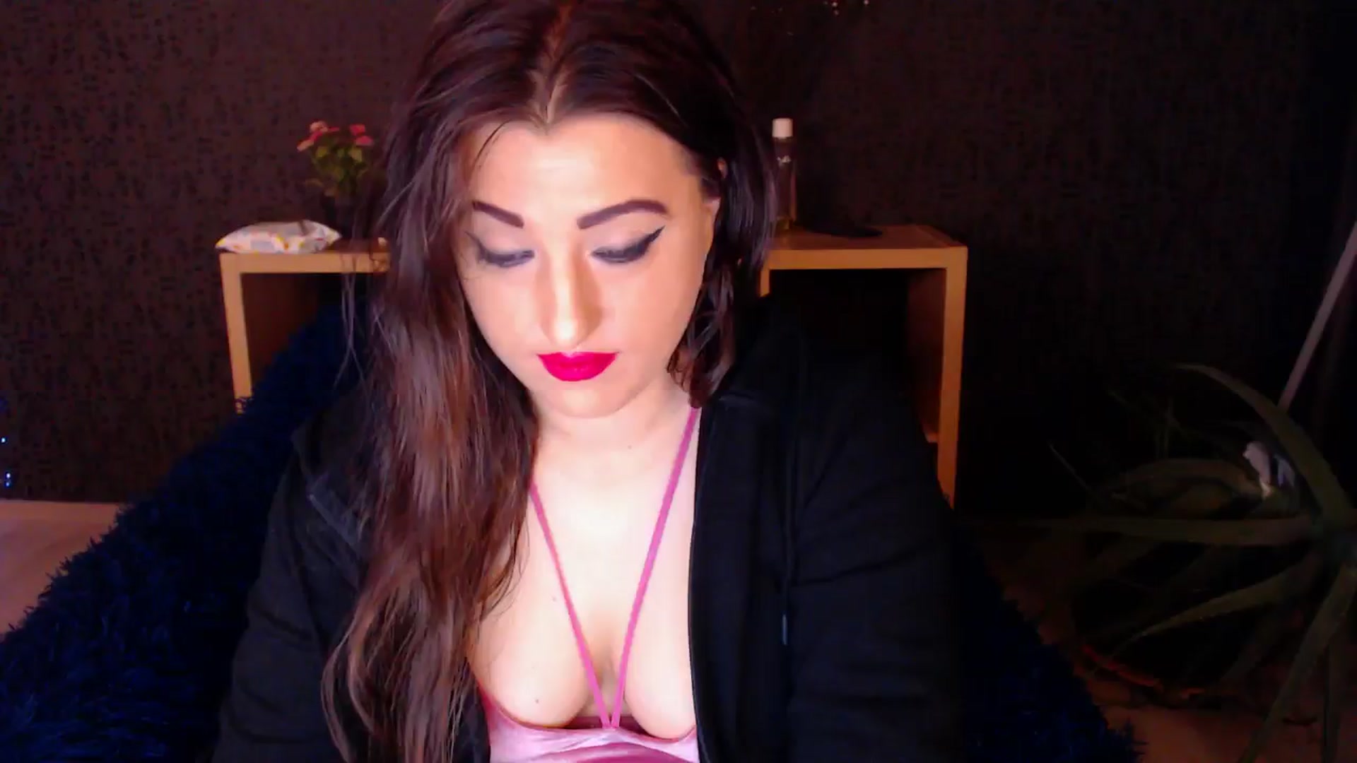 Gallery image thumbnail from HotRebbecca's myfreecams stream on, 11/24/2024, 23:44 image 16 of 20