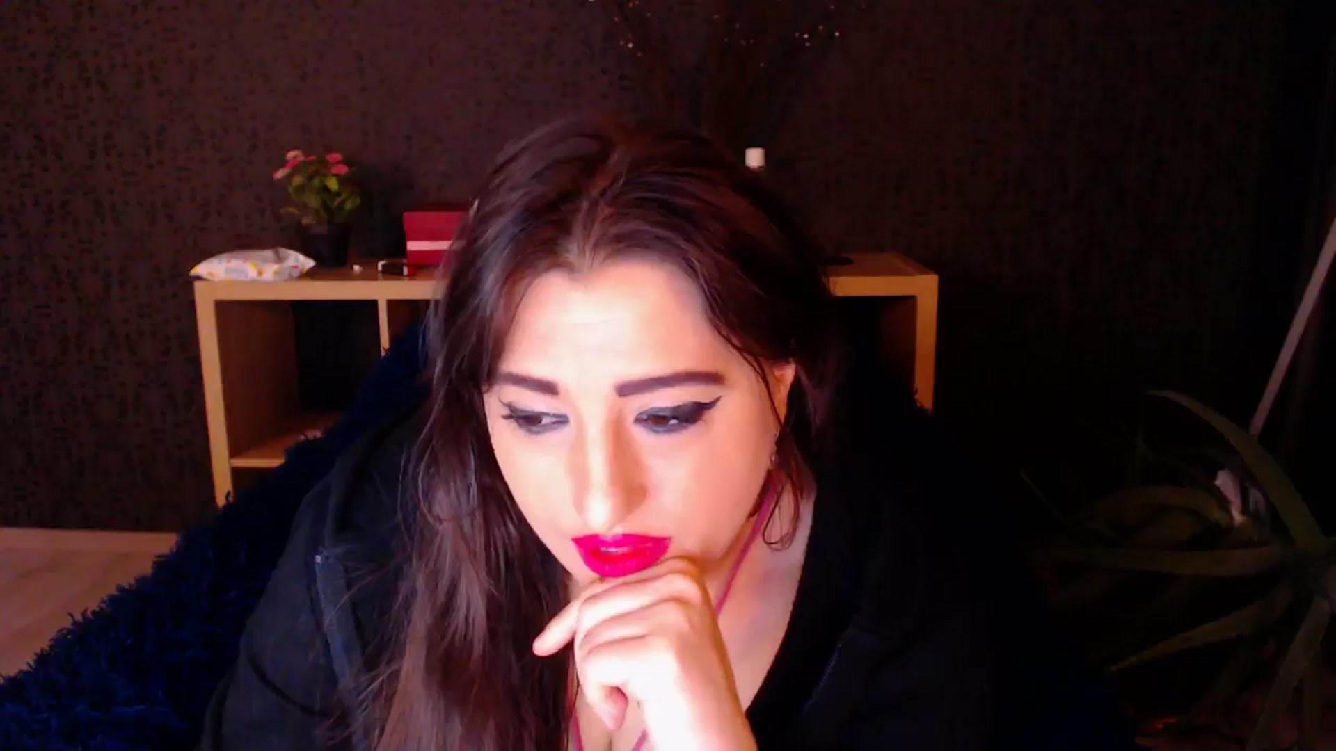 Gallery image thumbnail from HotRebbecca's myfreecams stream on, 11/25/2024, 01:37 image 8 of 20
