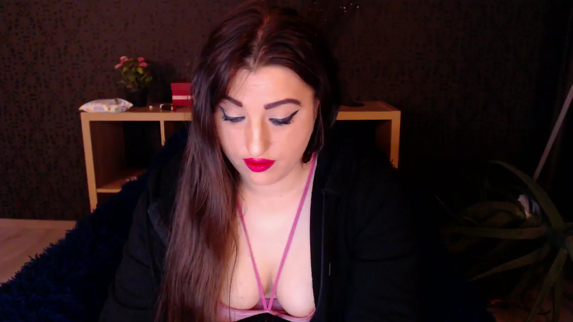 Gallery image thumbnail from HotRebbecca's myfreecams stream on, 11/25/2024, 01:37 image 3 of 20