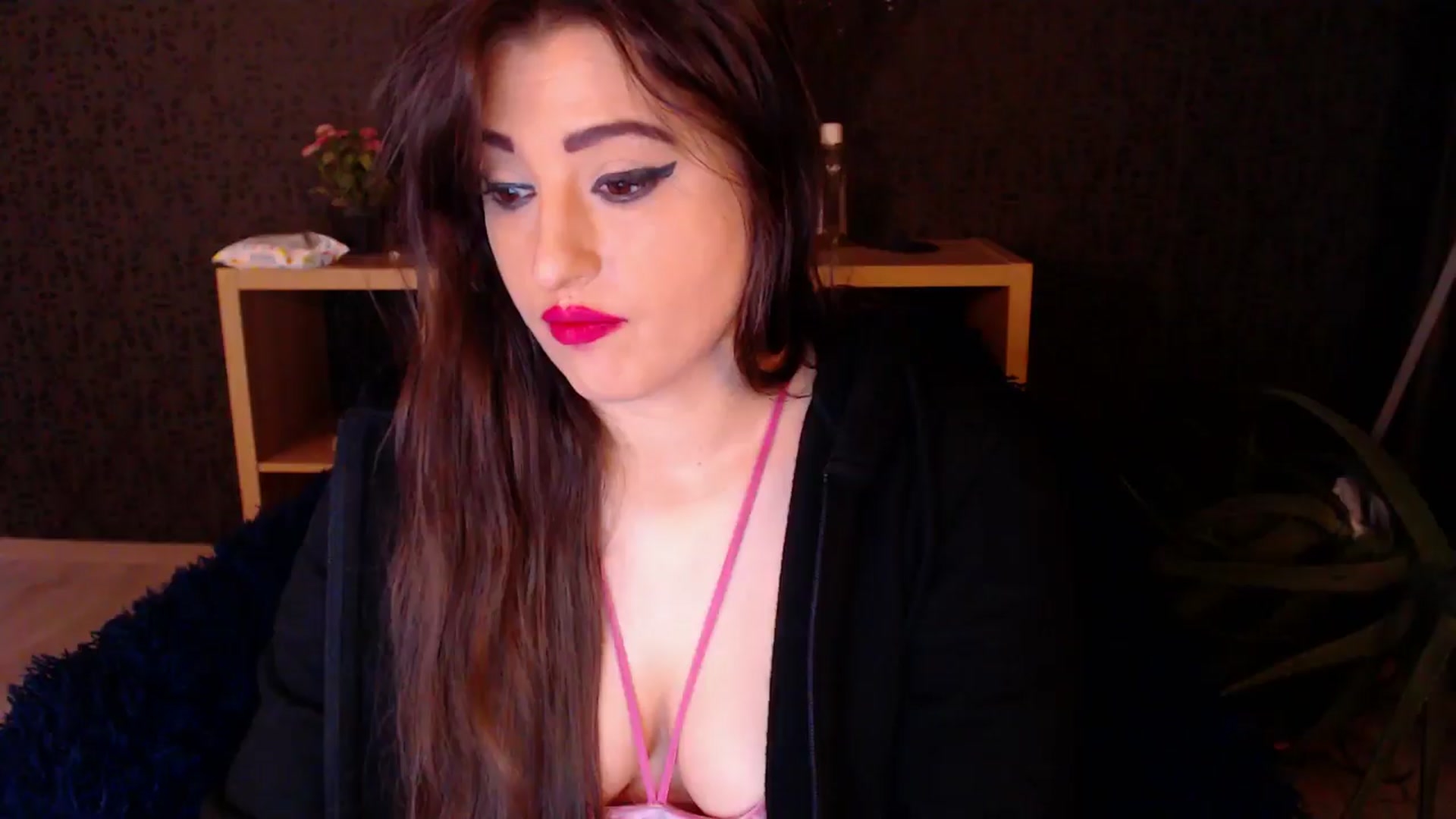 Gallery image thumbnail from HotRebbecca's myfreecams stream on, 11/25/2024, 02:45 image 2 of 20