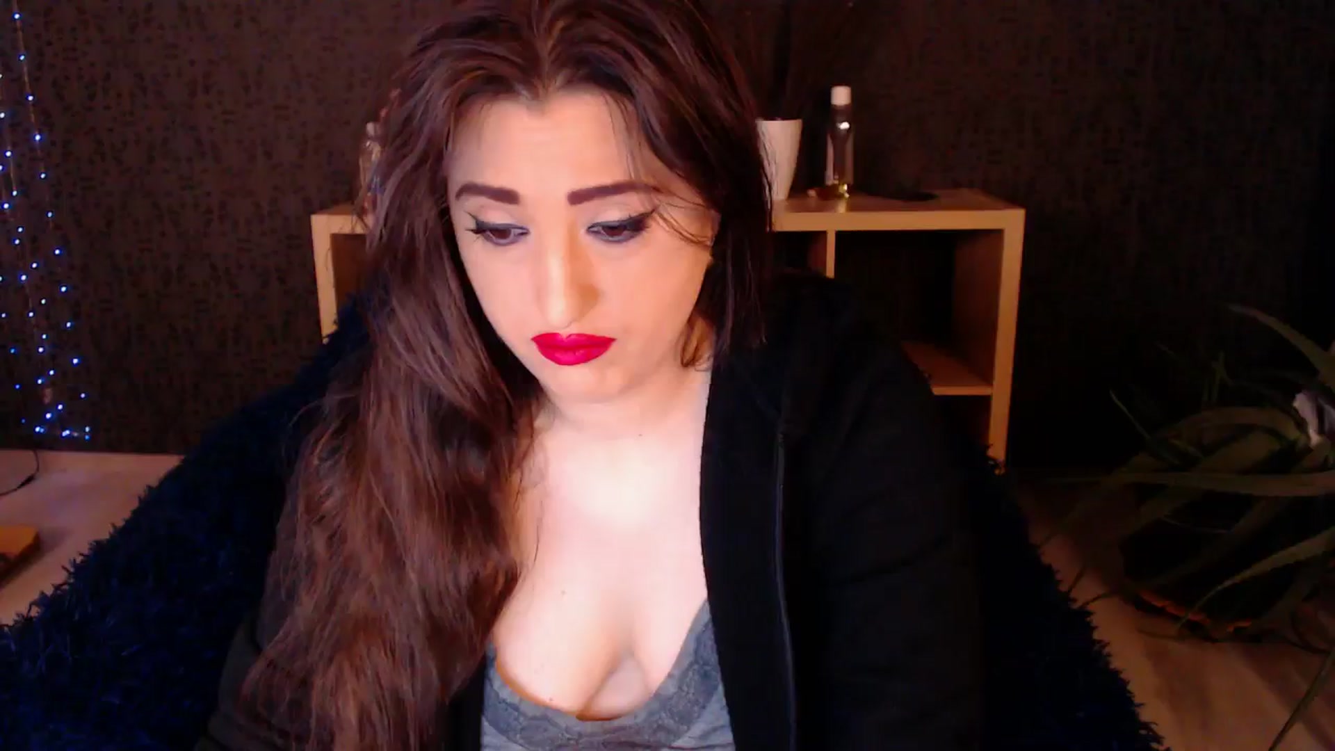 Gallery image thumbnail from HotRebbecca's myfreecams stream on, 11/26/2024, 01:26 image 1 of 20