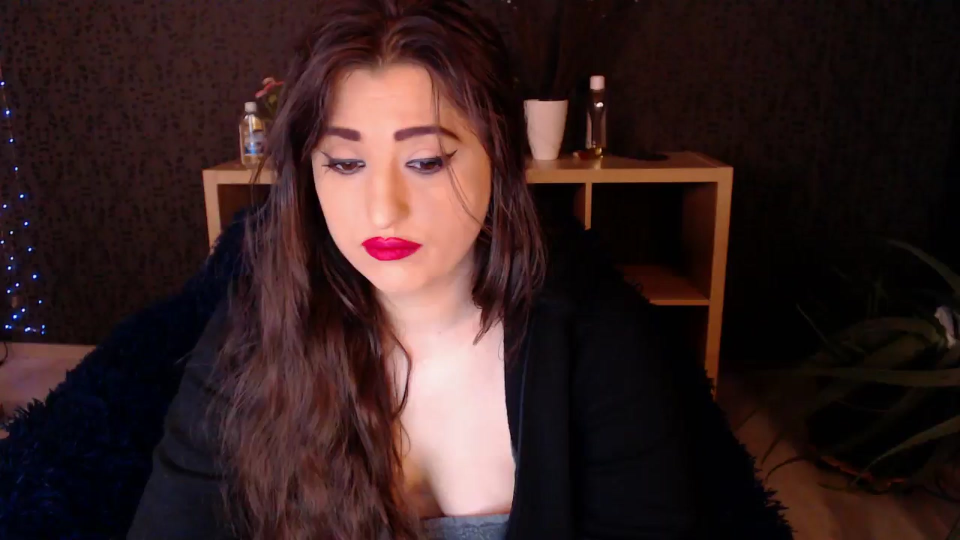 Gallery image thumbnail from HotRebbecca's myfreecams stream on, 11/26/2024, 01:26 image 17 of 20