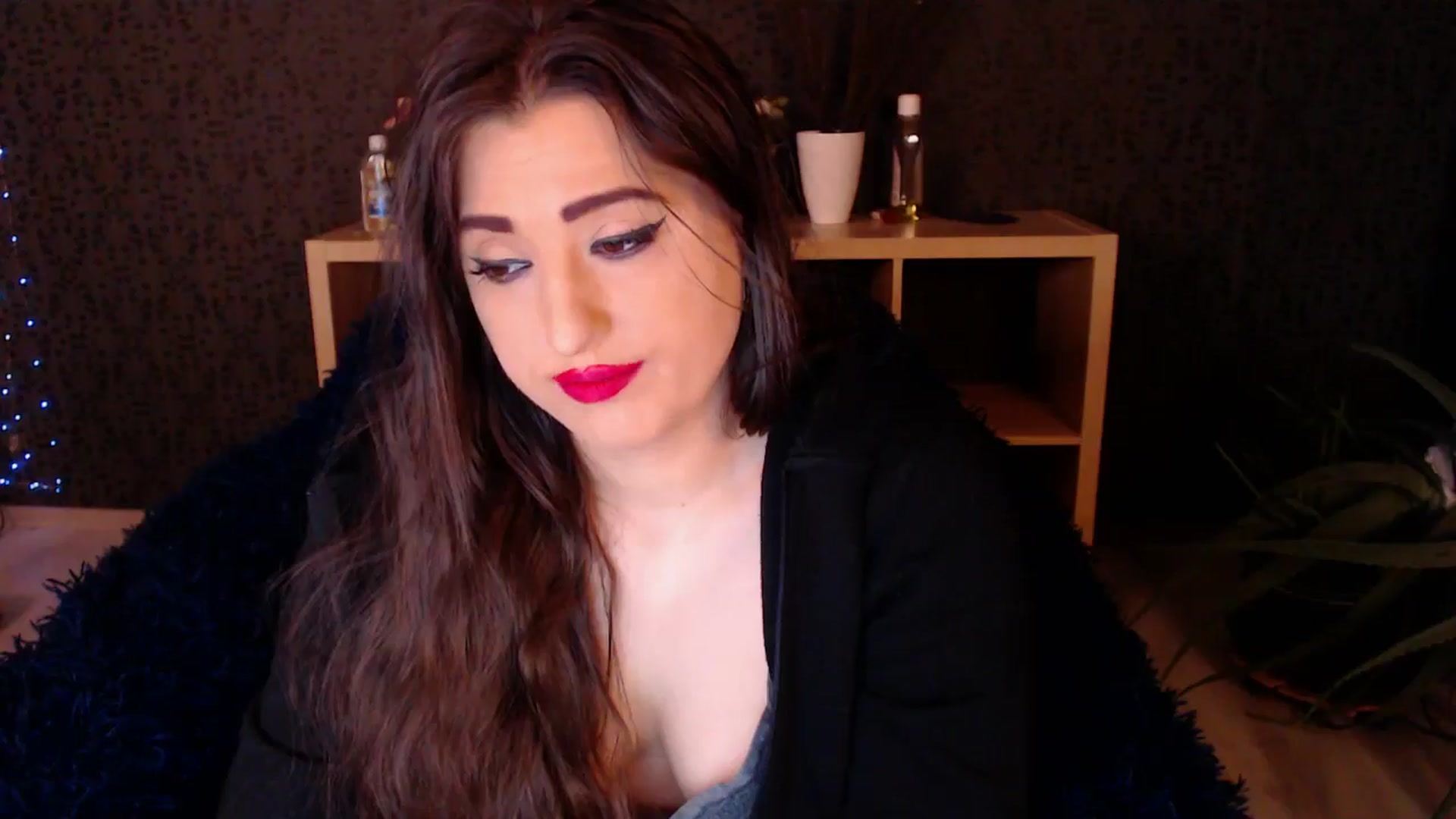 Gallery image thumbnail from HotRebbecca's myfreecams stream on, 11/26/2024, 02:52 image 6 of 20