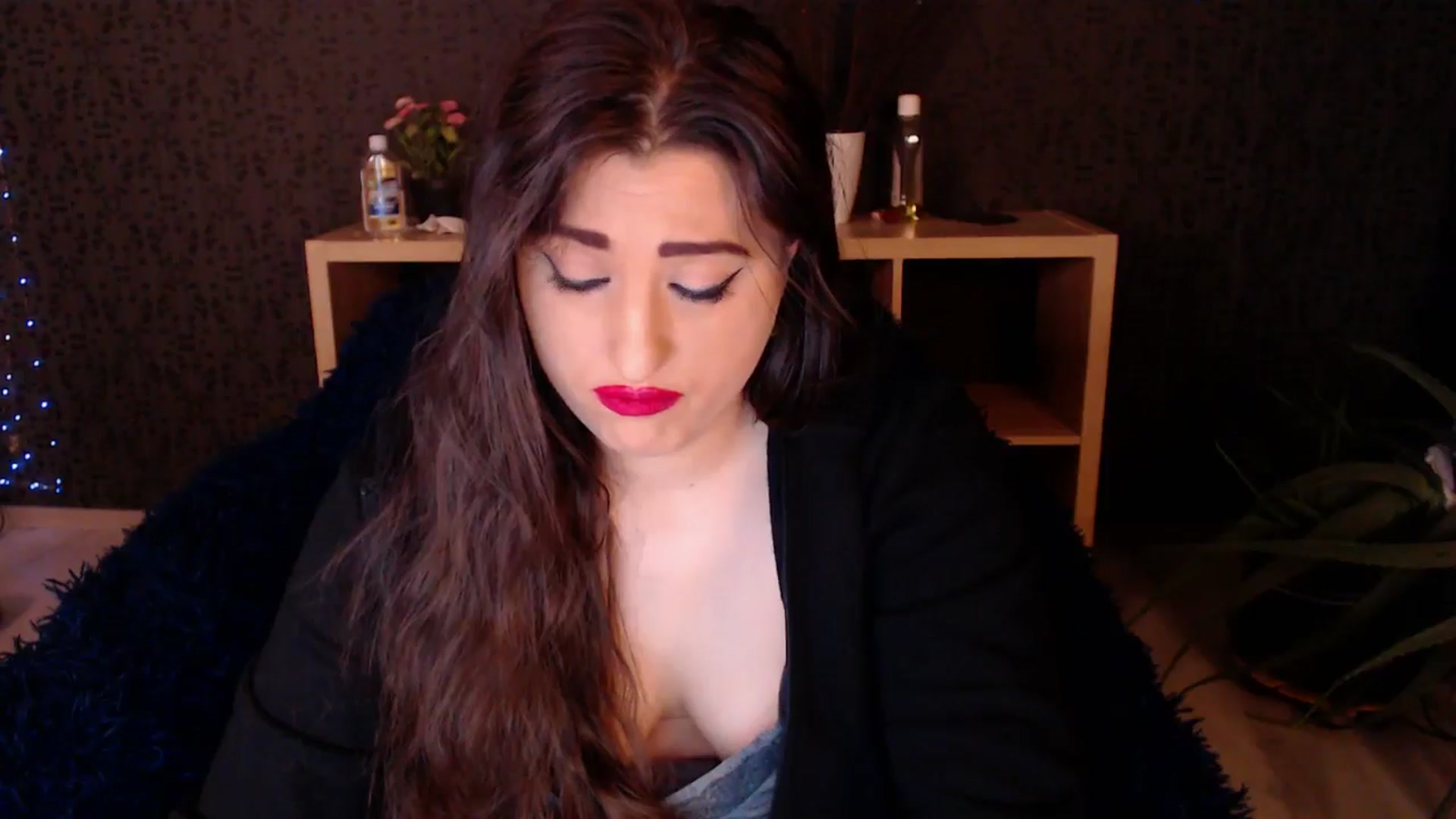 Gallery image thumbnail from HotRebbecca's myfreecams stream on, 11/26/2024, 02:52 image 2 of 20