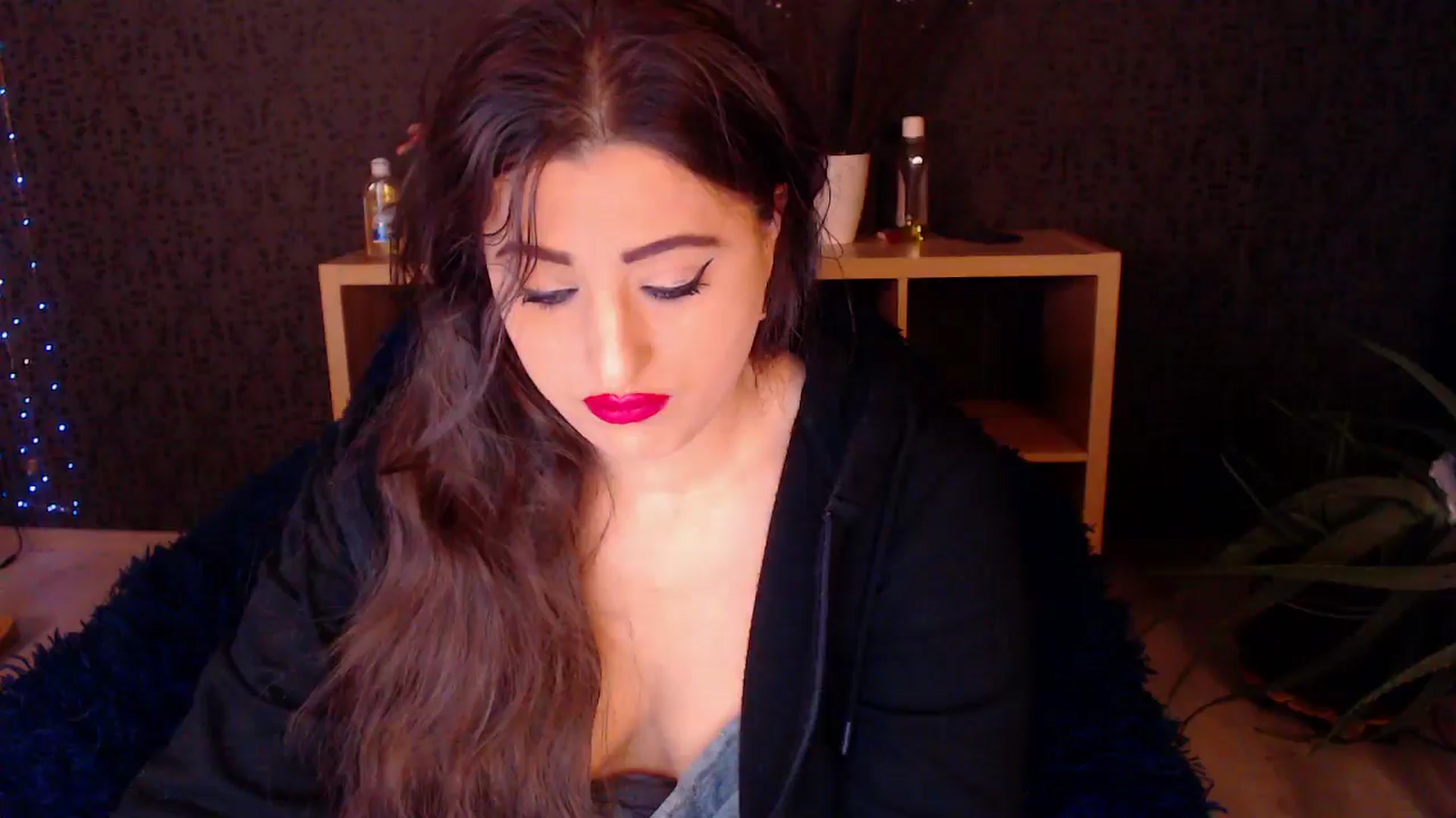 Gallery image thumbnail from HotRebbecca's myfreecams stream on, 11/27/2024, 24:27 image 9 of 20