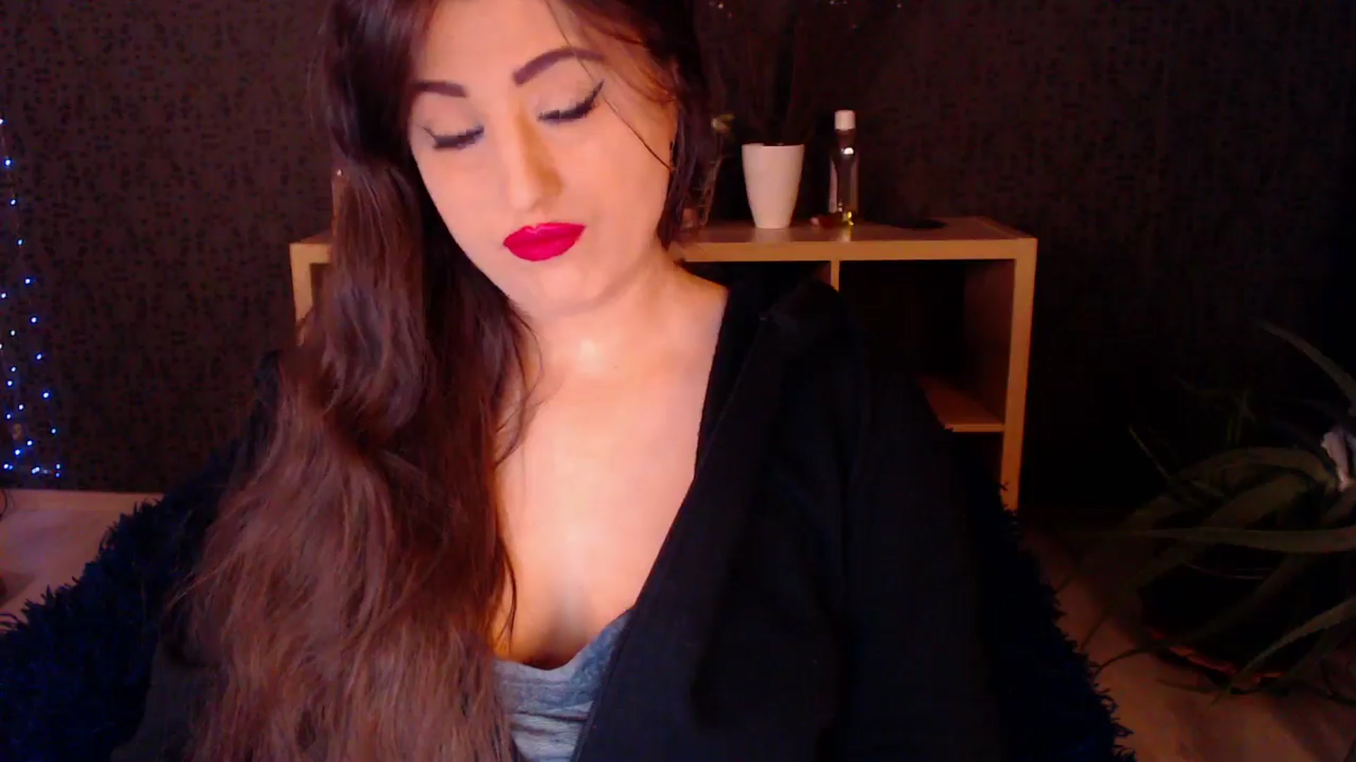 Gallery image thumbnail from HotRebbecca's myfreecams stream on, 11/27/2024, 24:27 image 5 of 20