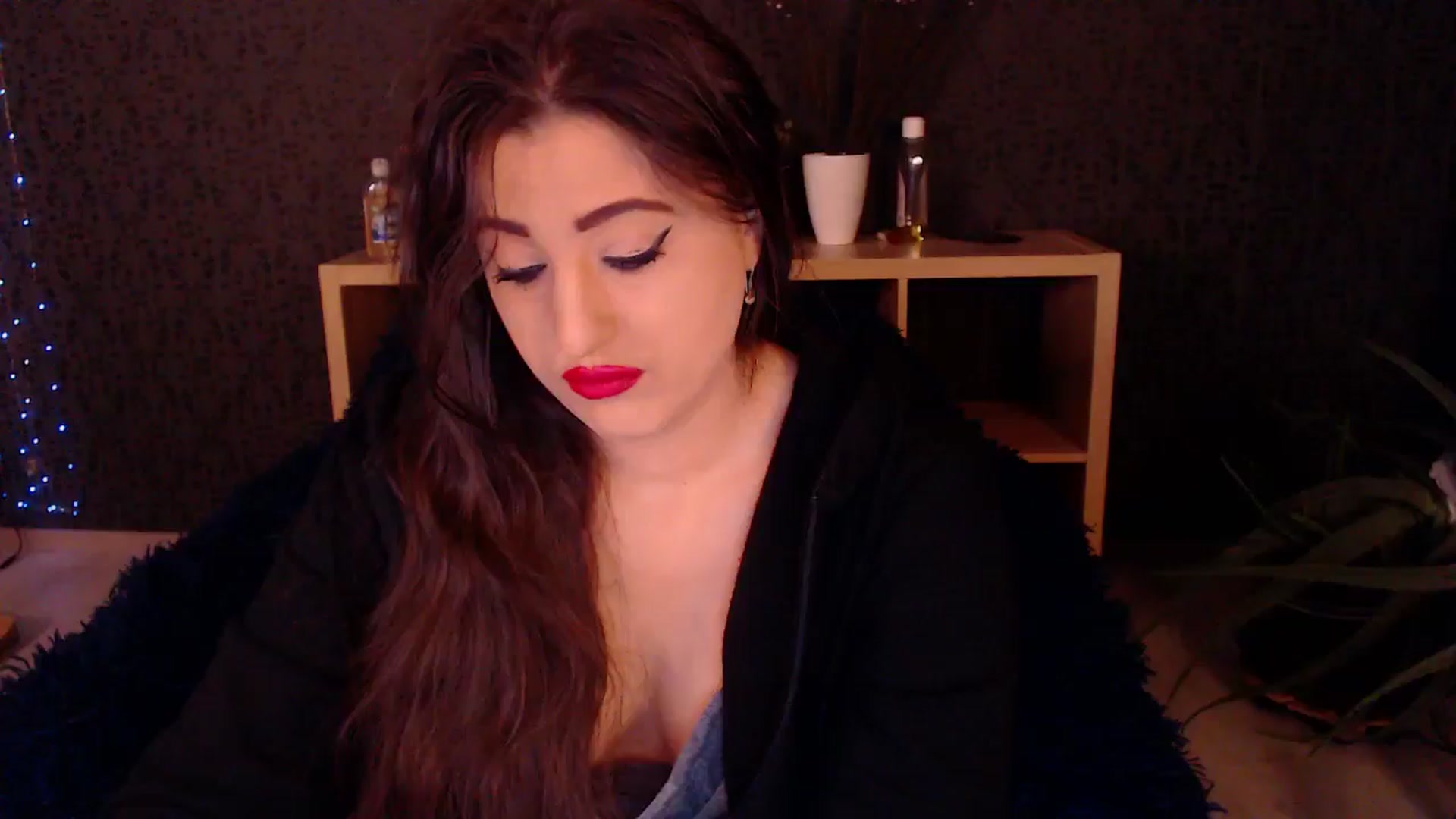 Gallery image thumbnail from HotRebbecca's myfreecams stream on, 11/27/2024, 24:27 image 10 of 20