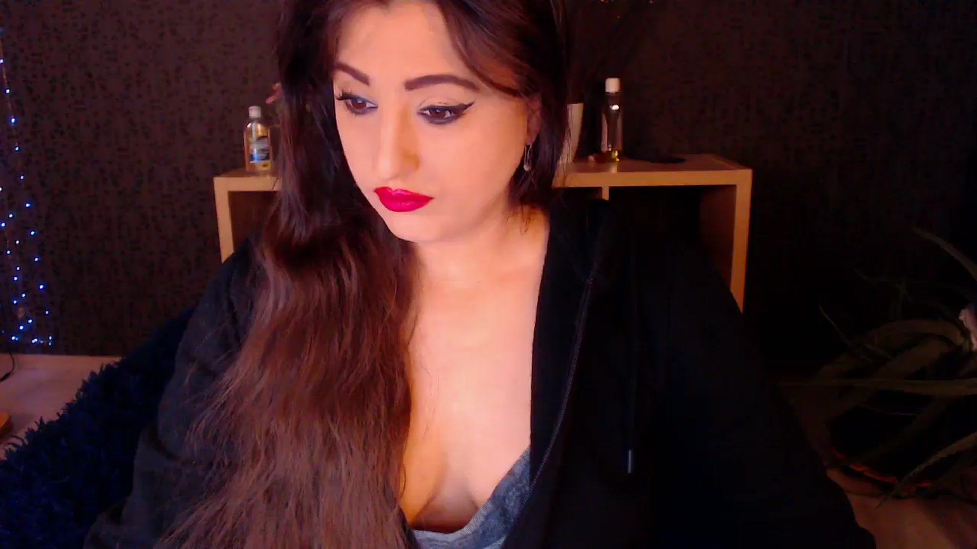 Gallery image thumbnail from HotRebbecca's myfreecams stream on, 11/27/2024, 24:27 image 12 of 20