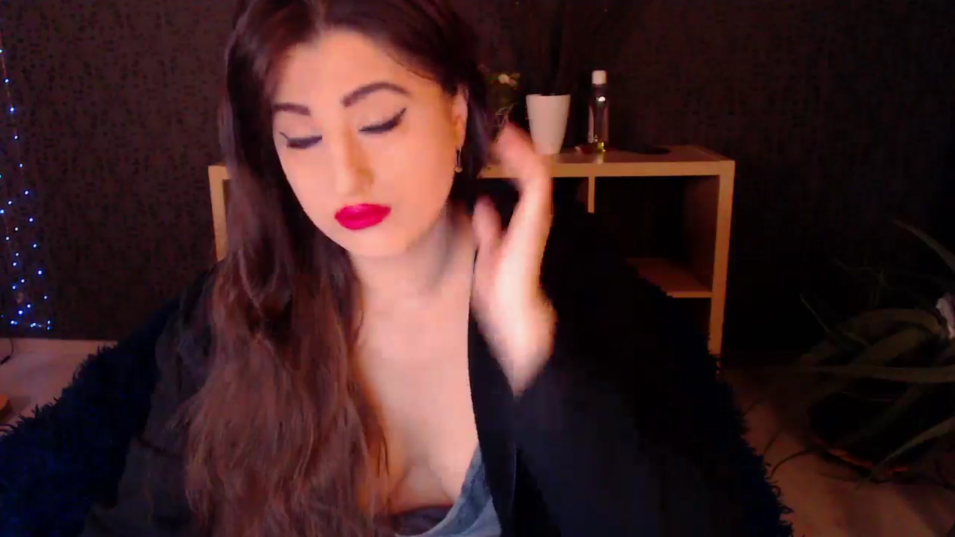 Gallery image thumbnail from HotRebbecca's myfreecams stream on, 11/27/2024, 24:27 image 2 of 20