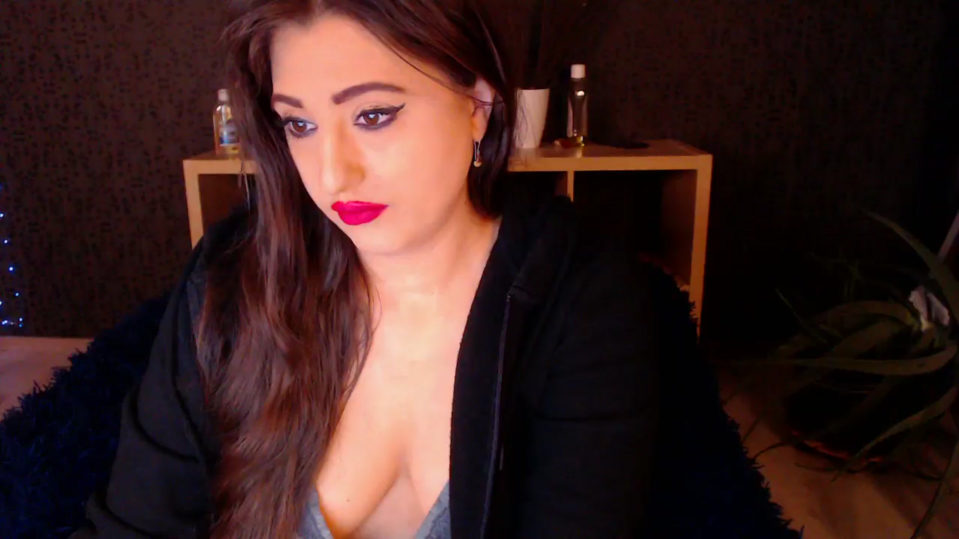Gallery image thumbnail from HotRebbecca's myfreecams stream on, 11/27/2024, 02:24 image 6 of 20