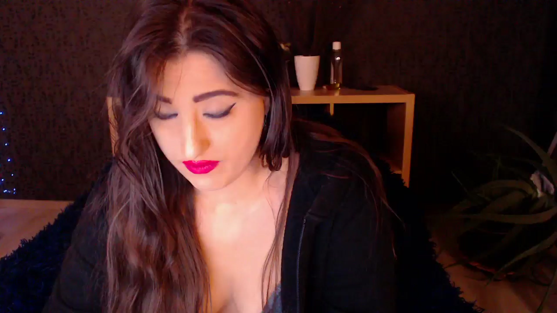 Gallery image thumbnail from HotRebbecca's myfreecams stream on, 11/27/2024, 04:05 image 1 of 20