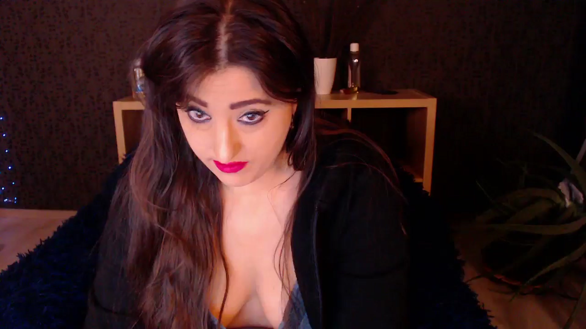 Gallery image thumbnail from HotRebbecca's myfreecams stream on, 11/27/2024, 04:05 image 2 of 20
