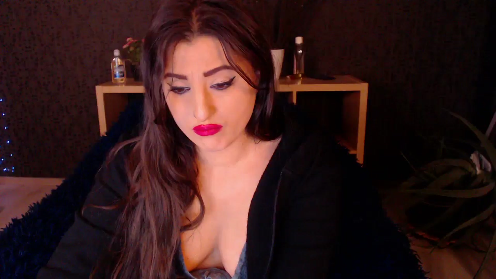 Gallery image thumbnail from HotRebbecca's myfreecams stream on, 11/27/2024, 04:05 image 19 of 20
