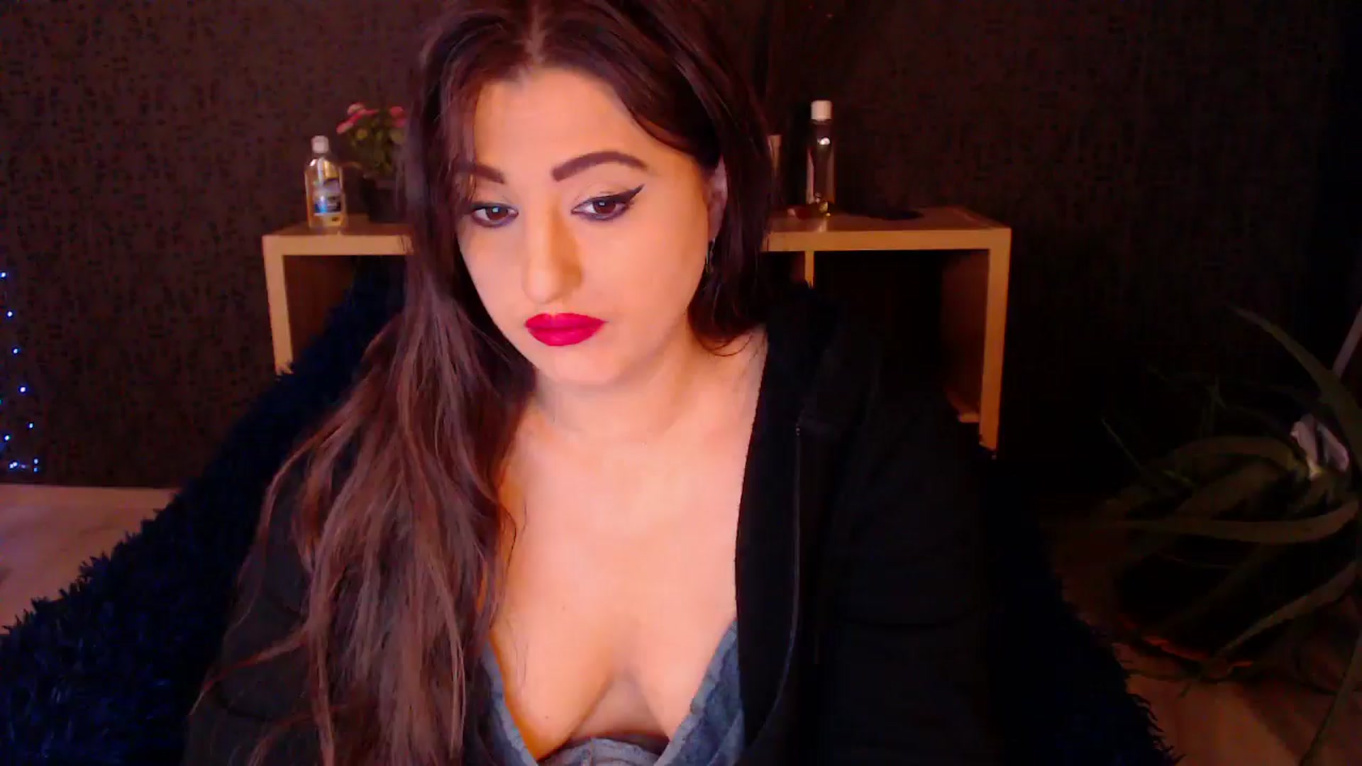 Gallery image thumbnail from HotRebbecca's myfreecams stream on, 11/27/2024, 04:05 image 15 of 20