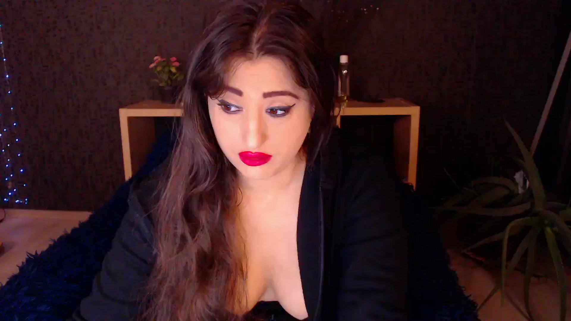 Gallery image thumbnail from HotRebbecca's myfreecams stream on, 11/28/2024, 24:04 image 14 of 20
