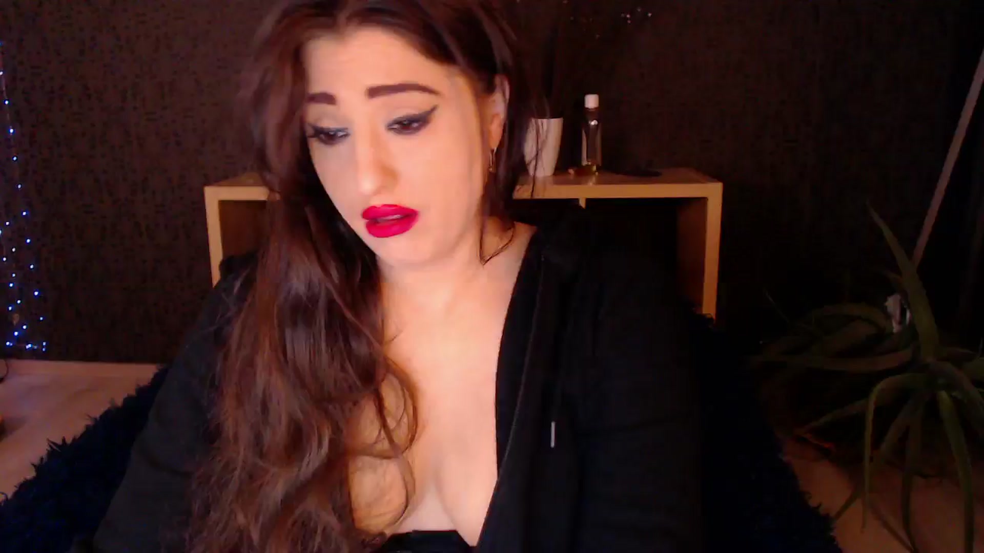 Gallery image thumbnail from HotRebbecca's myfreecams stream on, 11/28/2024, 24:04 image 18 of 20