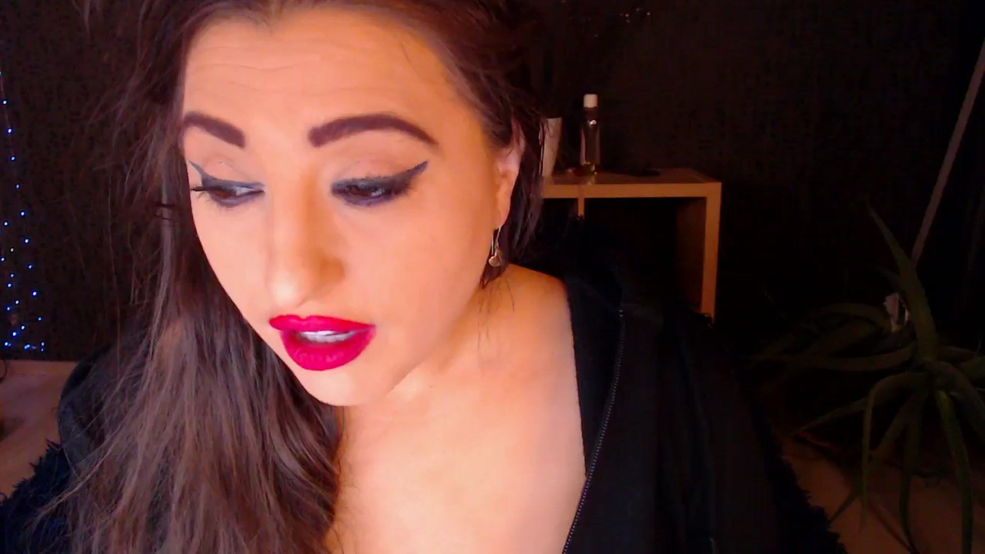 Gallery image thumbnail from HotRebbecca's myfreecams stream on, 11/28/2024, 01:33 image 8 of 20
