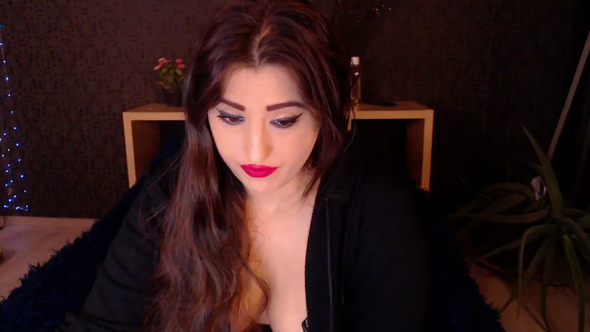 Gallery image thumbnail from HotRebbecca's myfreecams stream on, 11/28/2024, 01:33 image 1 of 20