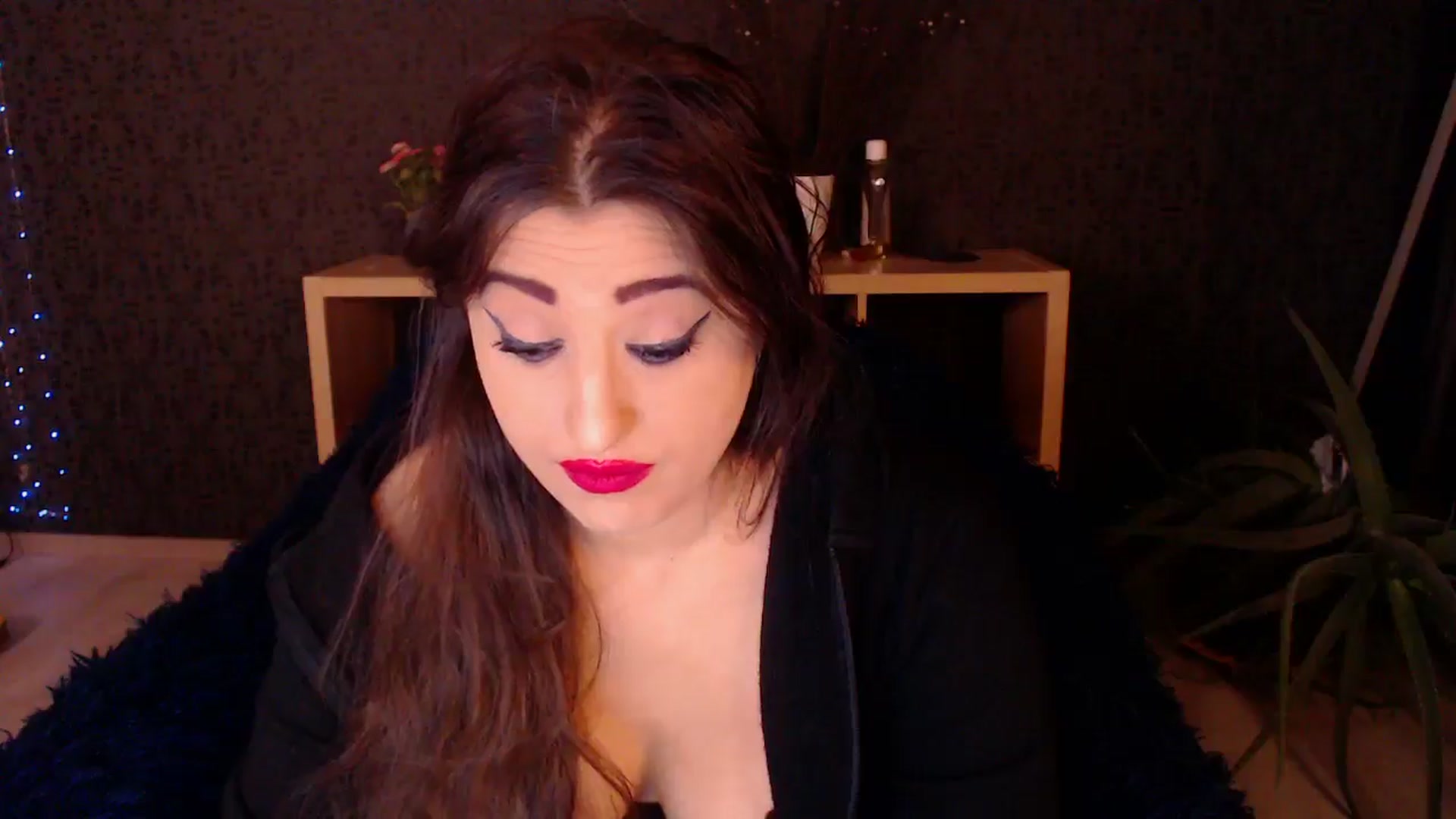 Gallery image thumbnail from HotRebbecca's myfreecams stream on, 11/28/2024, 01:33 image 3 of 20