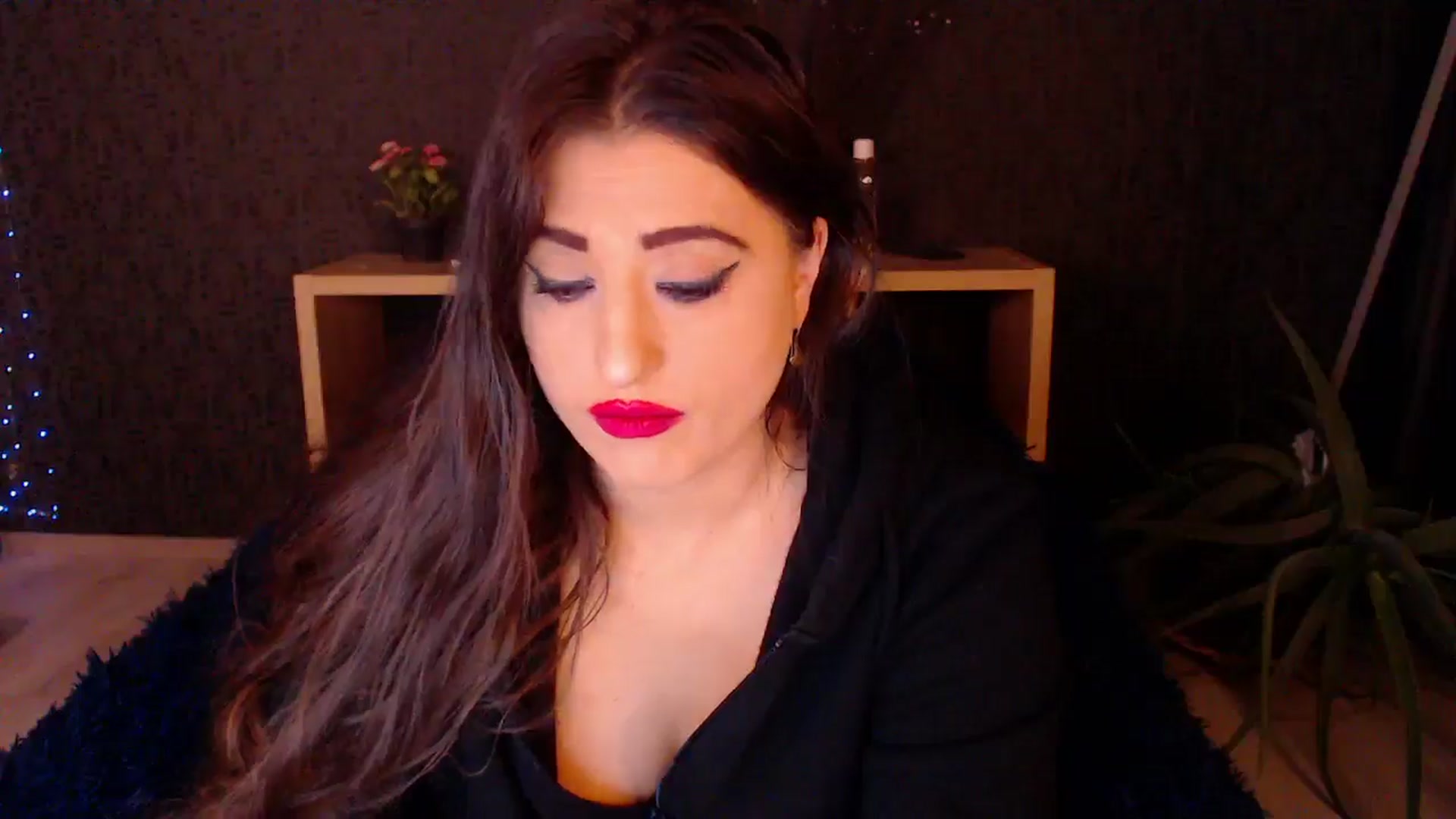 Gallery image thumbnail from HotRebbecca's myfreecams stream on, 11/28/2024, 01:33 image 15 of 20