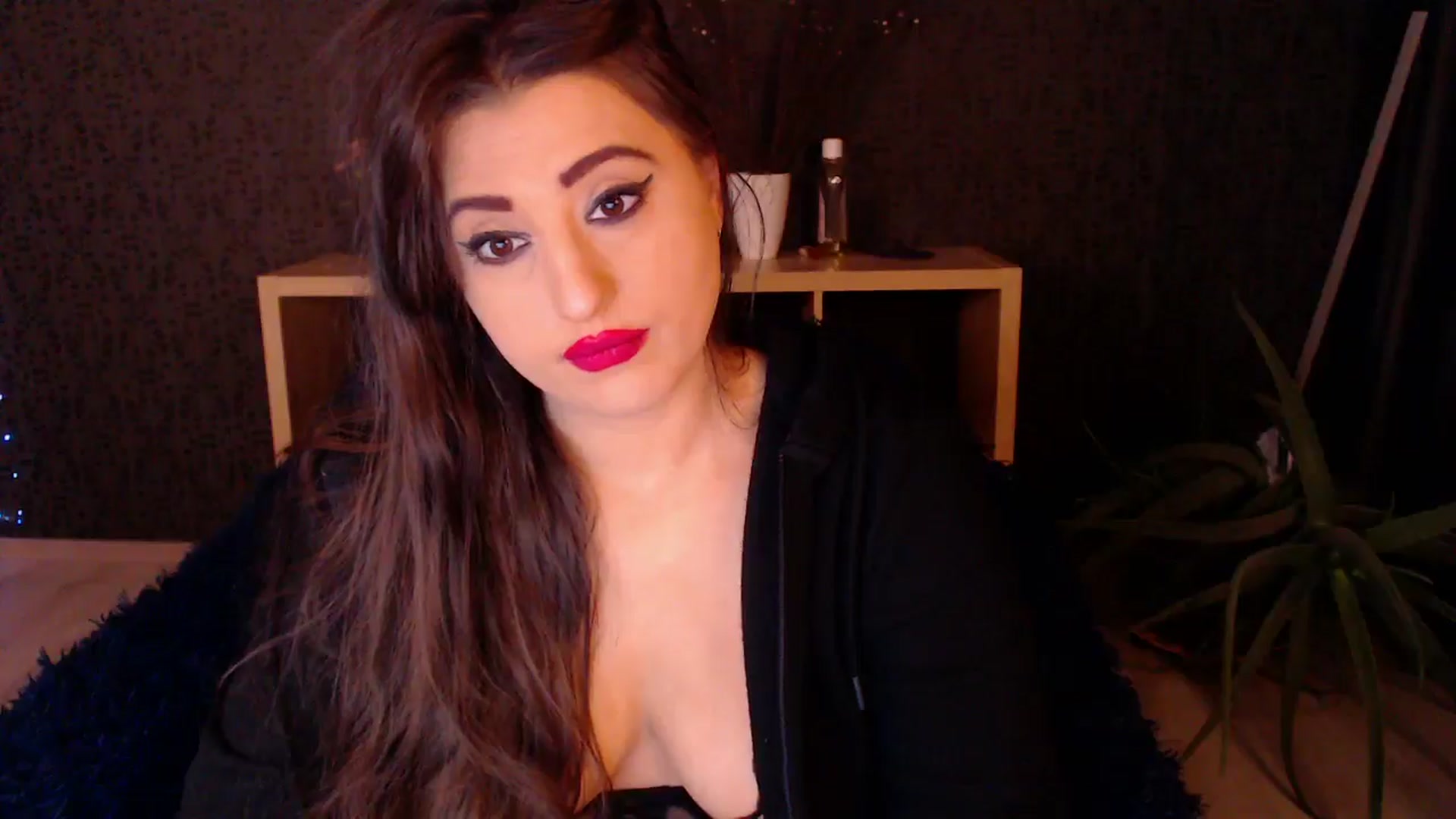 Gallery image thumbnail from HotRebbecca's myfreecams stream on, 11/28/2024, 03:17 image 4 of 20