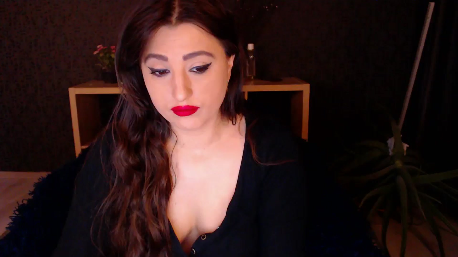 Gallery image thumbnail from HotRebbecca's myfreecams stream on, 12/01/2024, 24:00 image 18 of 20