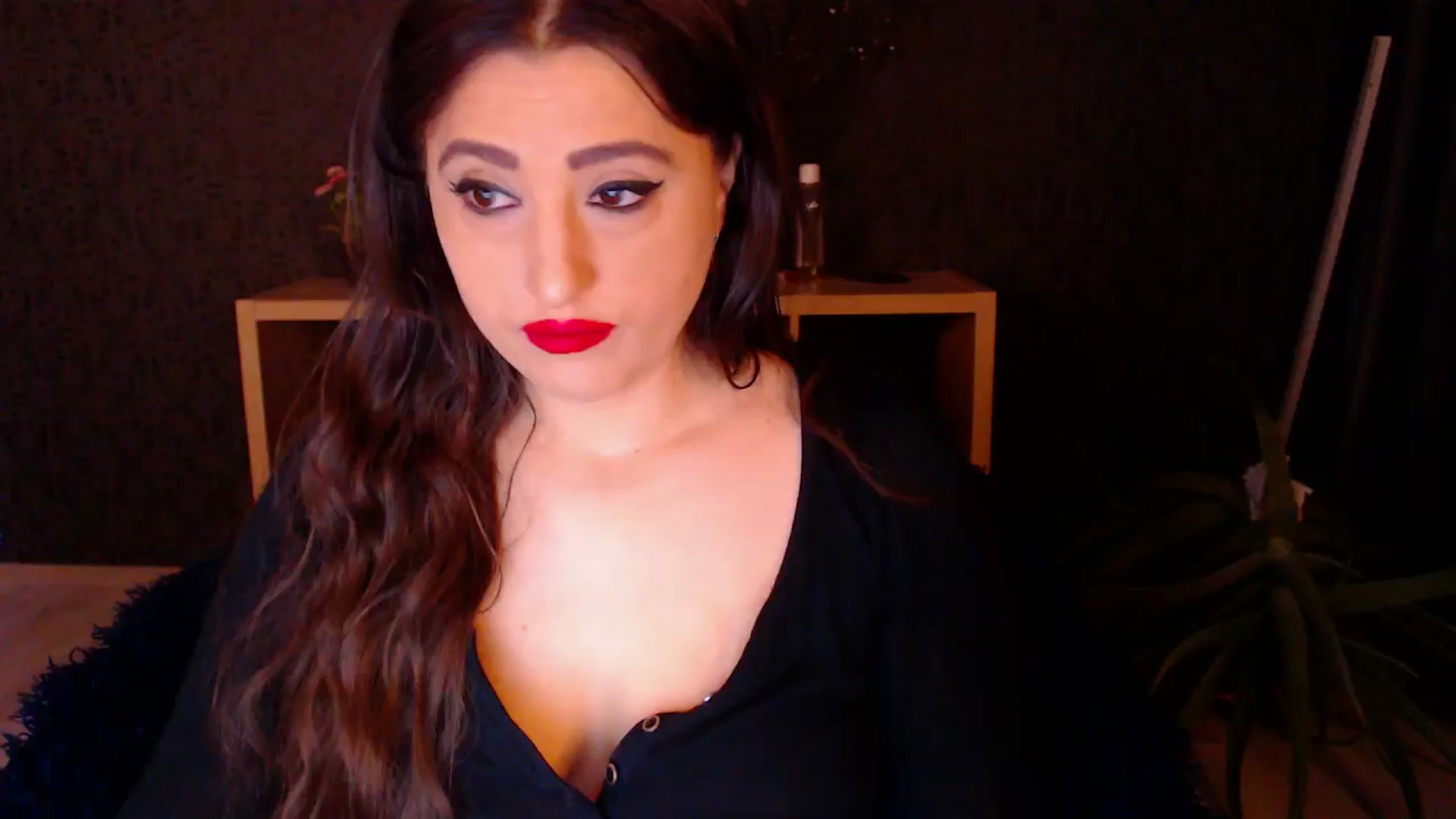 Gallery image thumbnail from HotRebbecca's myfreecams stream on, 12/01/2024, 24:00 image 15 of 20