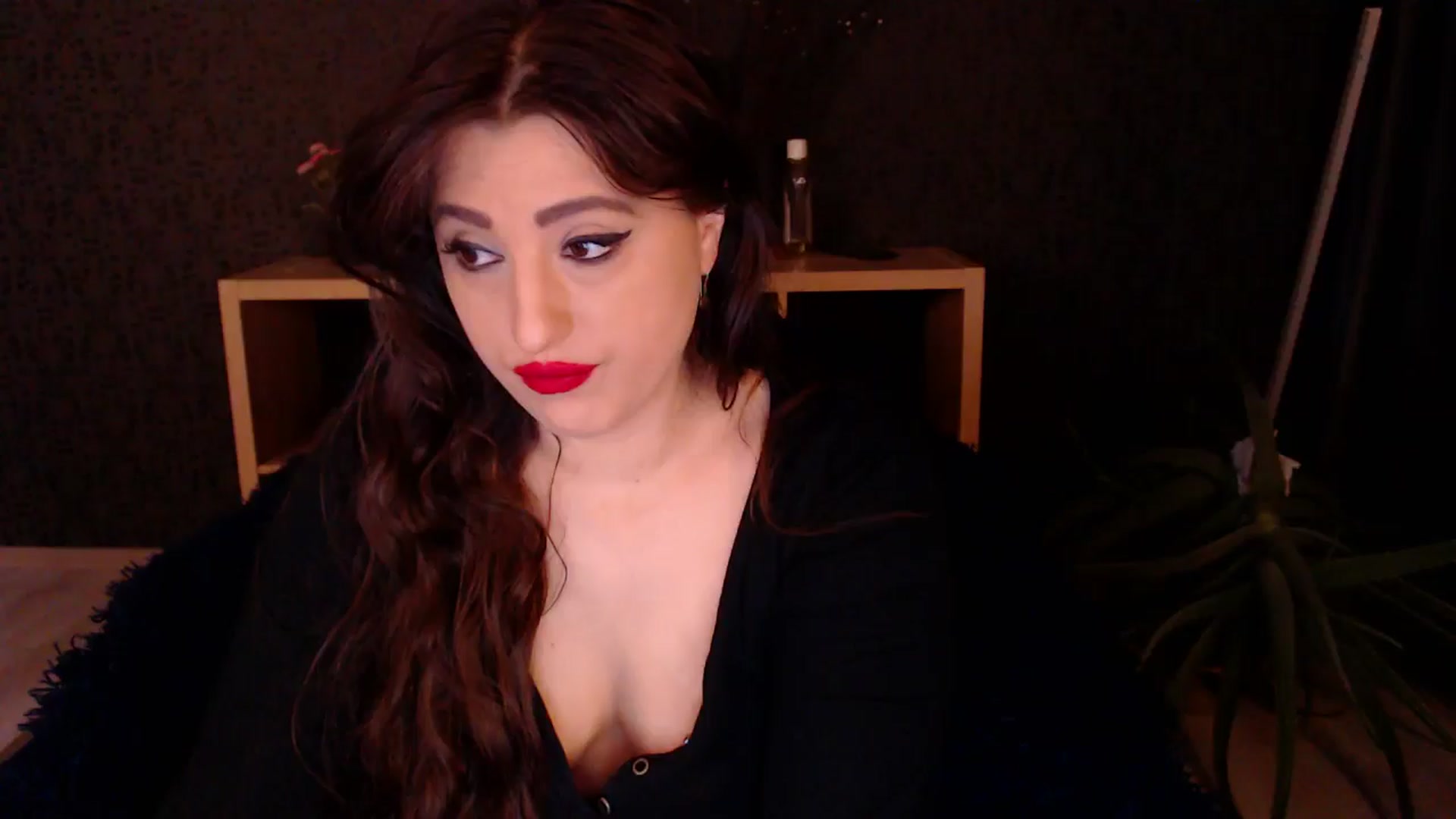 Gallery image thumbnail from HotRebbecca's myfreecams stream on, 12/01/2024, 24:00 image 19 of 20