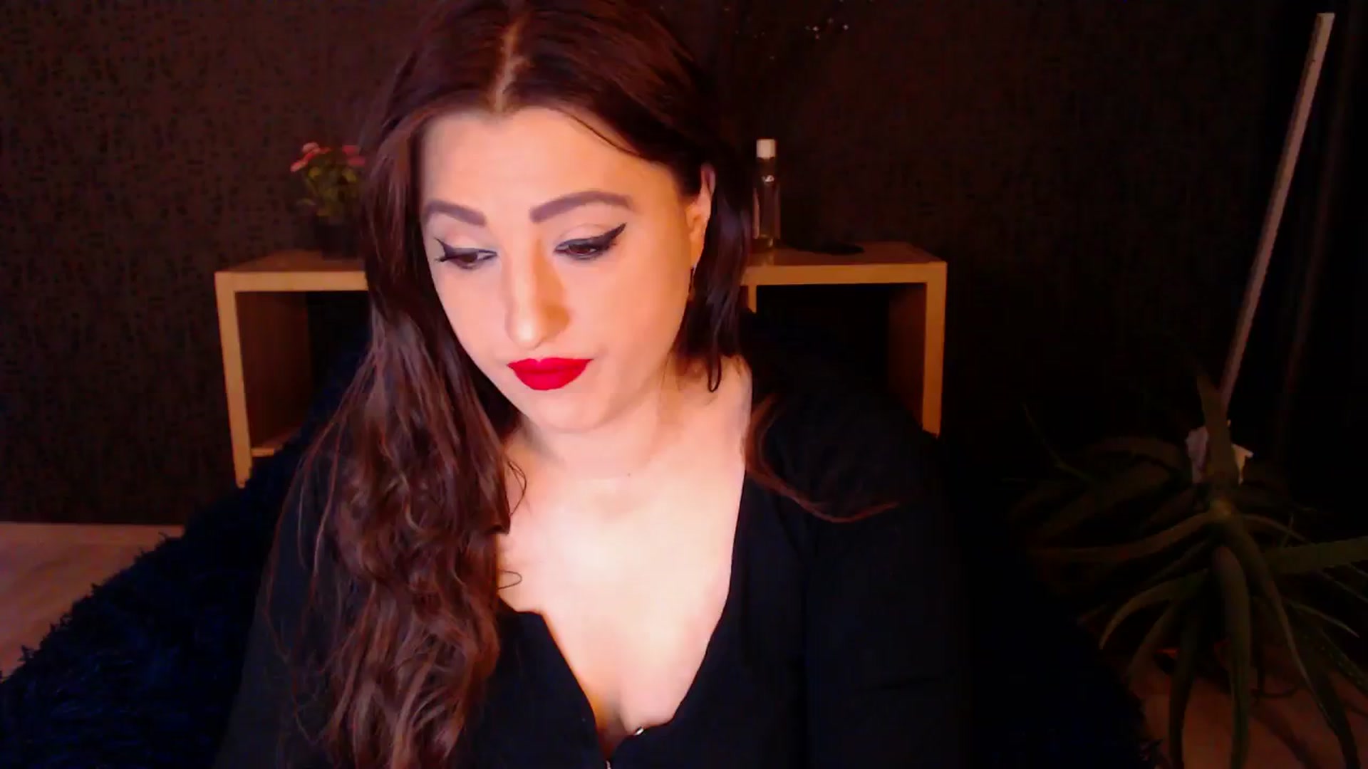 Gallery image thumbnail from HotRebbecca's myfreecams stream on, 12/01/2024, 24:00 image 13 of 20