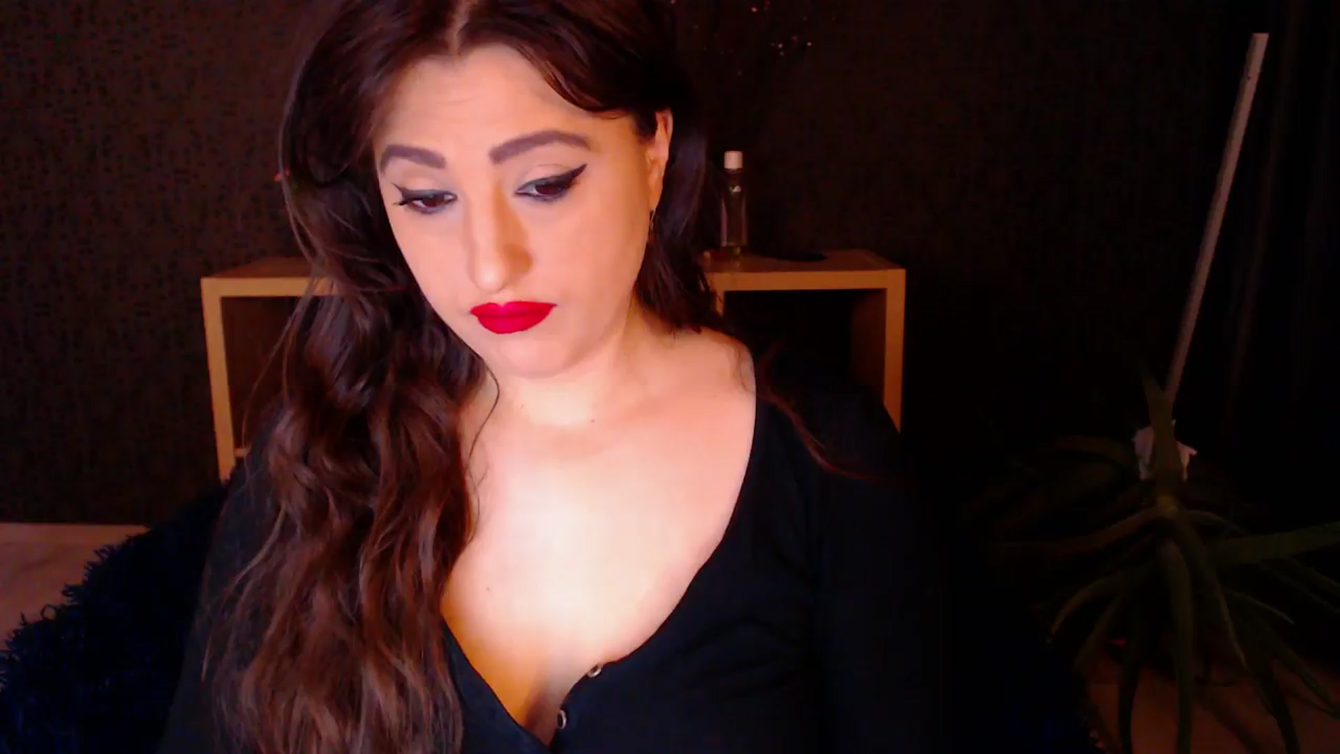 Gallery image thumbnail from HotRebbecca's myfreecams stream on, 12/01/2024, 24:00 image 17 of 20